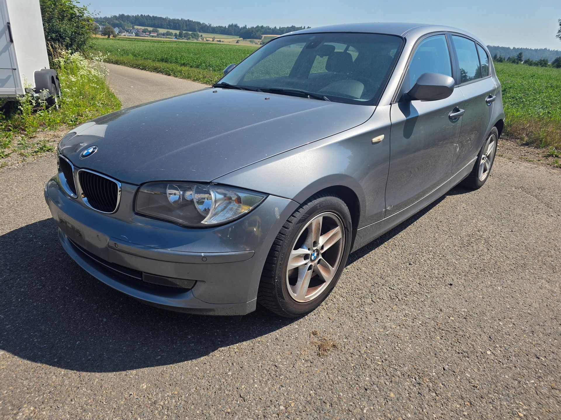 BMW 118d-image-1