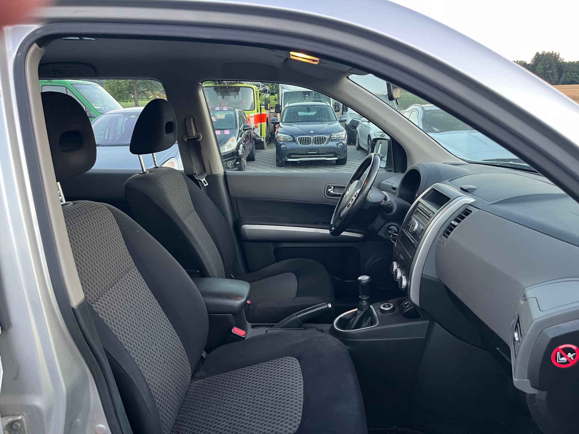NISSAN X-Trail 2.0 dCi 16V LE-image-9