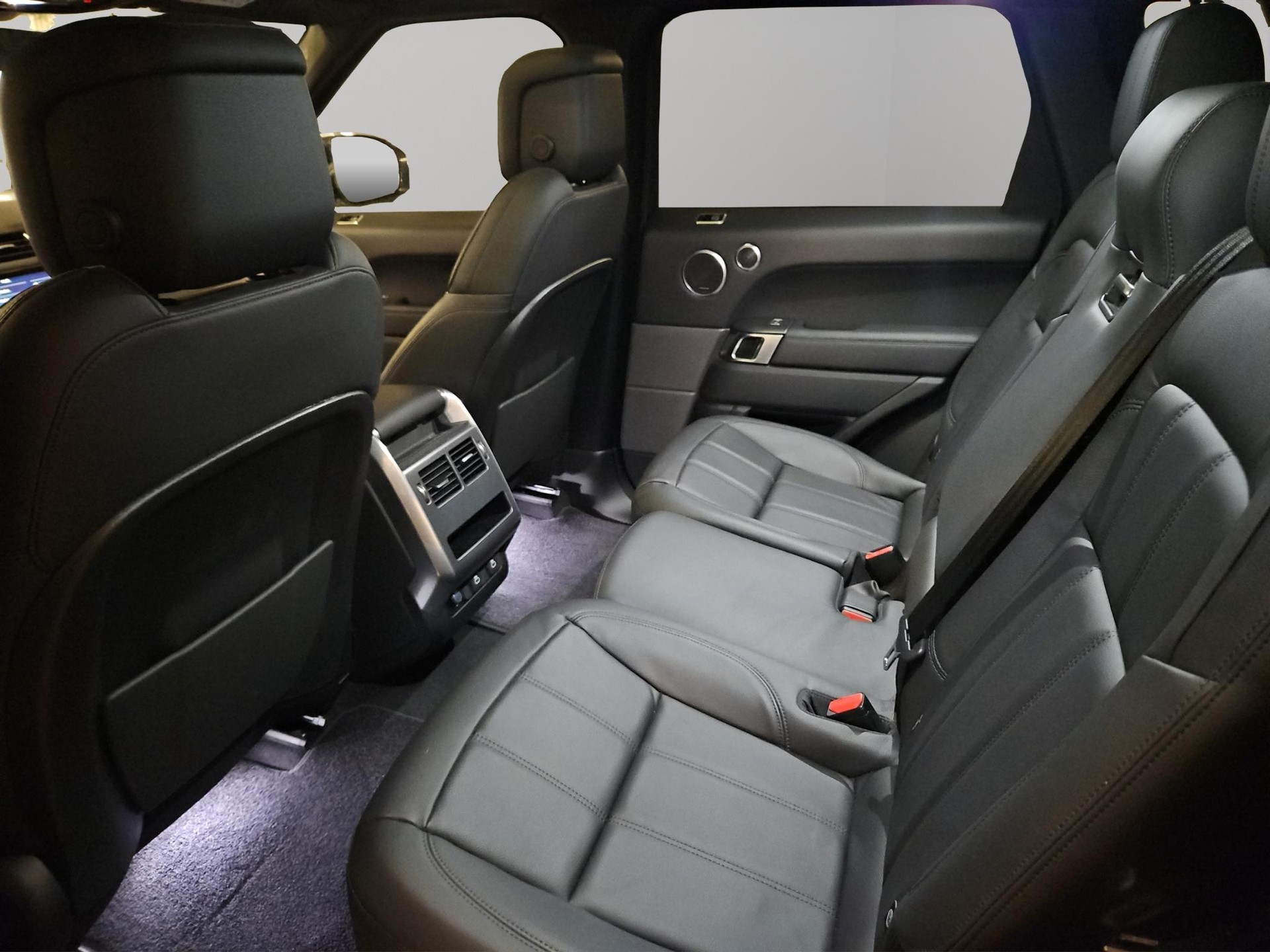 LAND ROVER Range Rover Sport 2.0 P400e SE (Plug-in Hybrid)-image-7