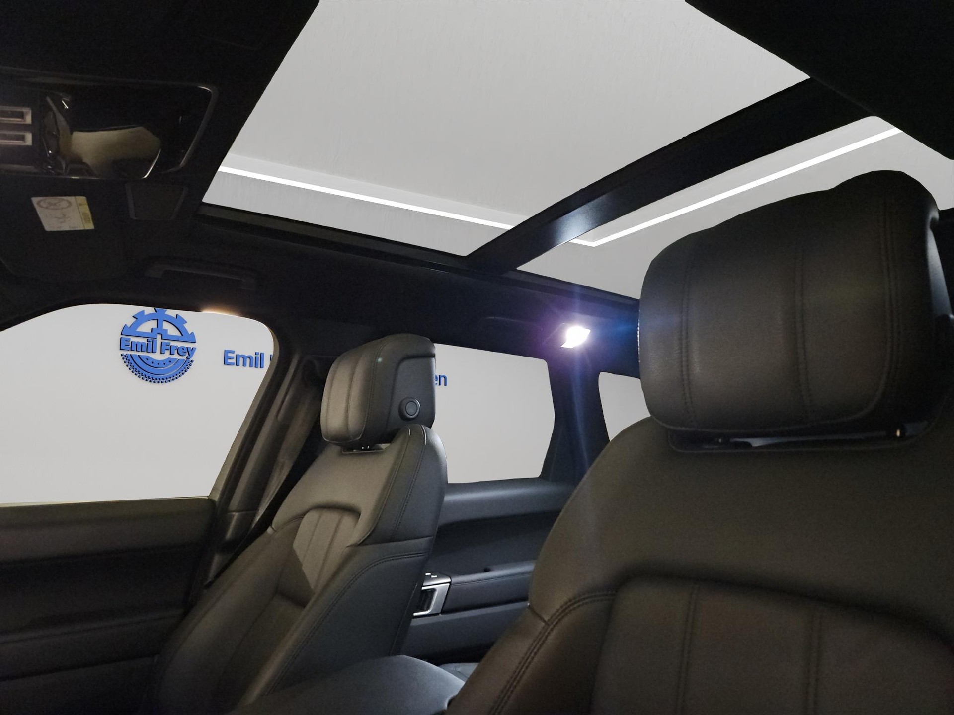 LAND ROVER Range Rover Sport 2.0 P400e SE (Plug-in Hybrid)-image-11