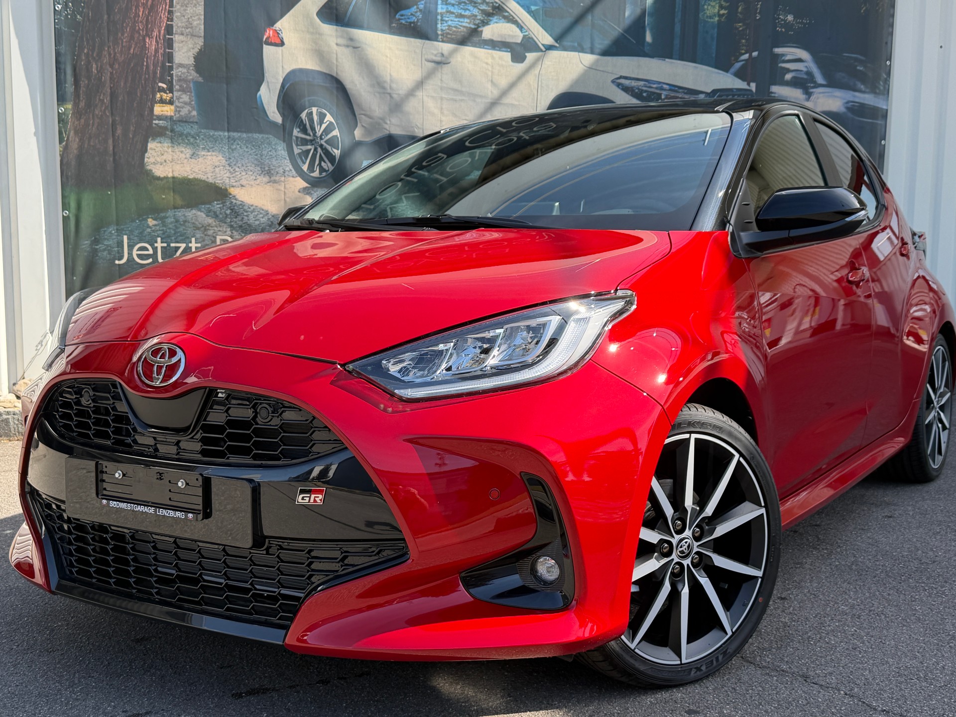 TOYOTA Yaris 1.5 GR Sport e-CVT-image-0