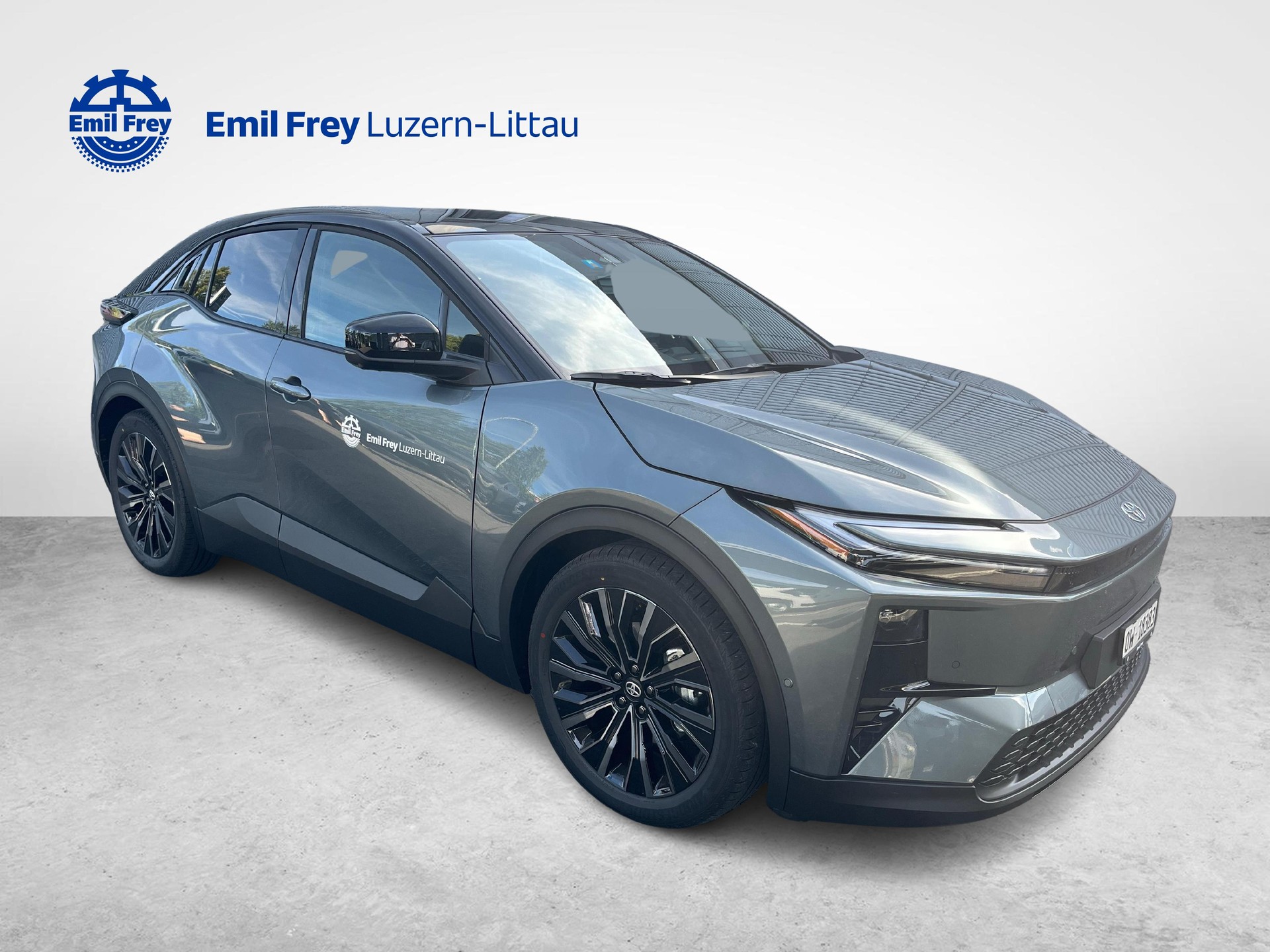 TOYOTA C-HR+ Premium AWD-image-6