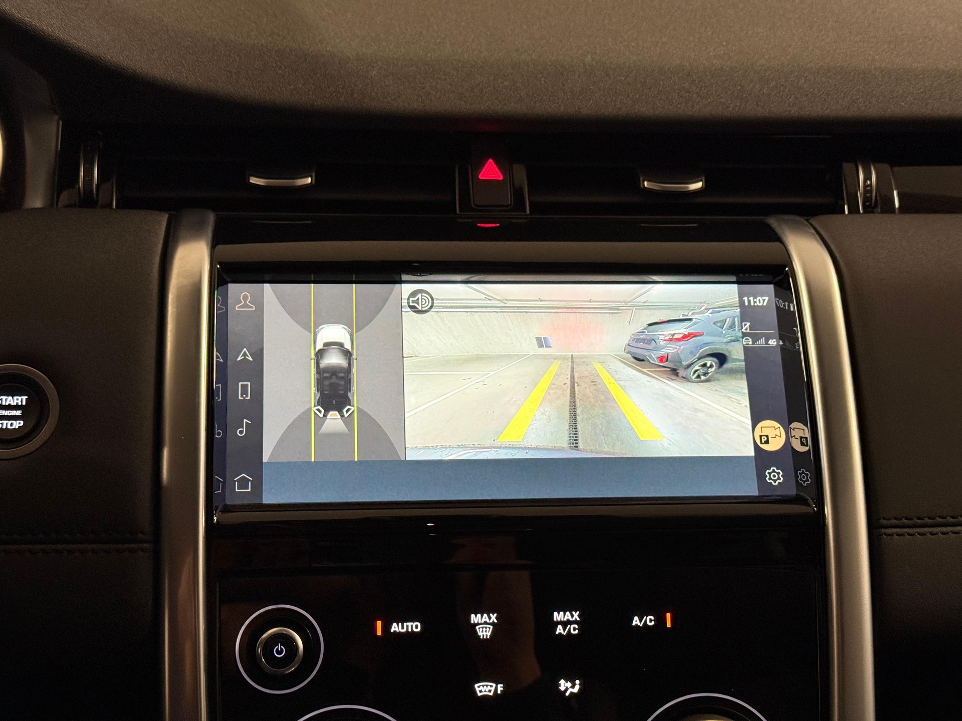 LAND ROVER Discovery Sport 2.0 TD4 165 SE-image-16
