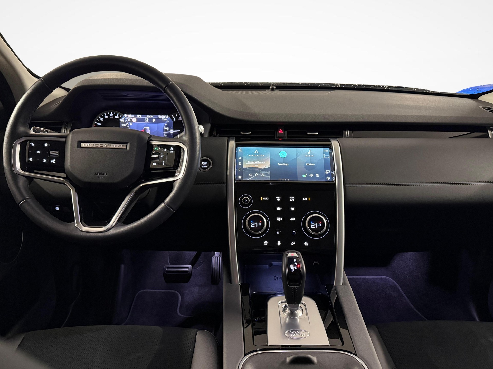 LAND ROVER Discovery Sport 2.0 TD4 165 SE-image-9