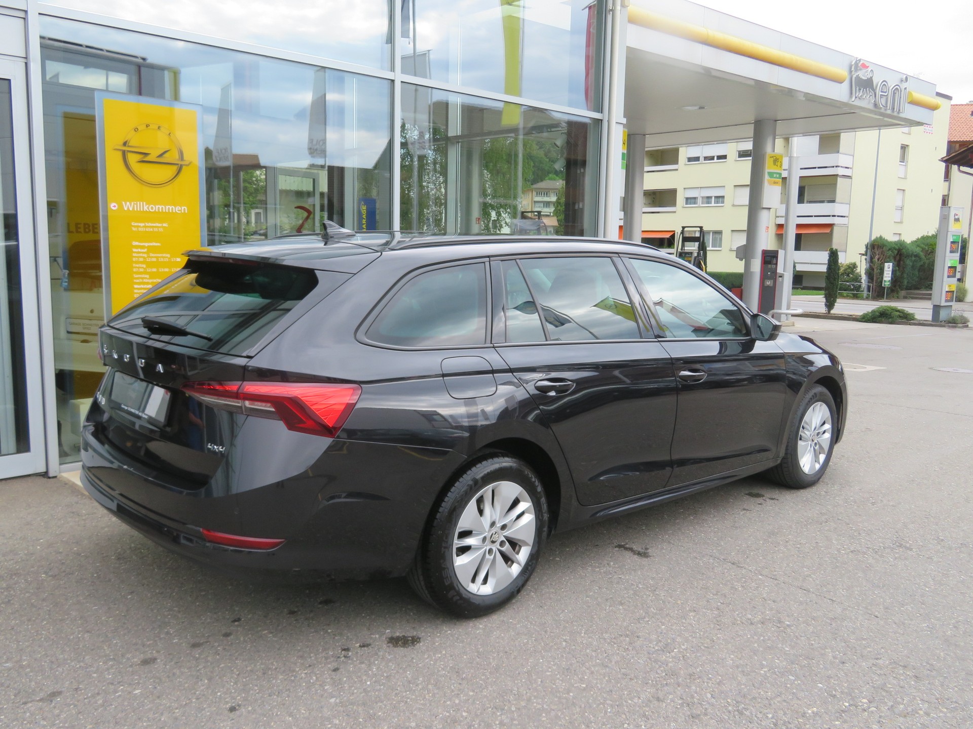 SKODA Octavia Combi 2.0 TDI DSG Ambition 4x4-image-3
