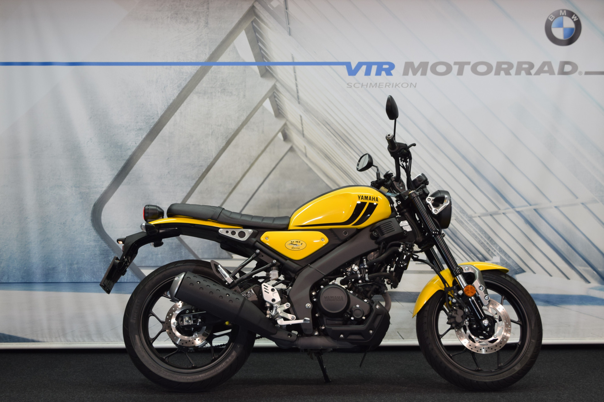 YAMAHA XSR 125-showroom-element-1