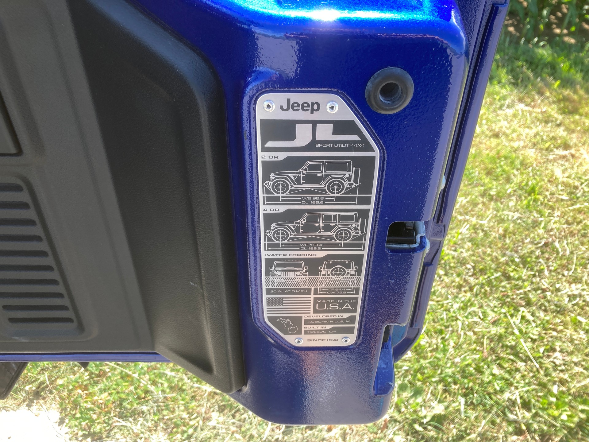 JEEP Wrangler 2.2MJ Unlimited Sahara Automatic-image-5