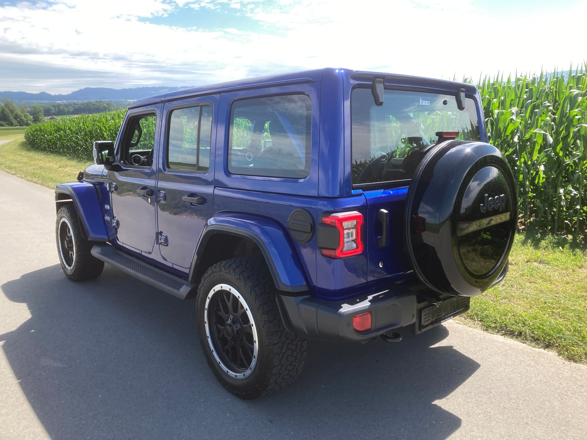 JEEP Wrangler 2.2MJ Unlimited Sahara Automatic-image-3