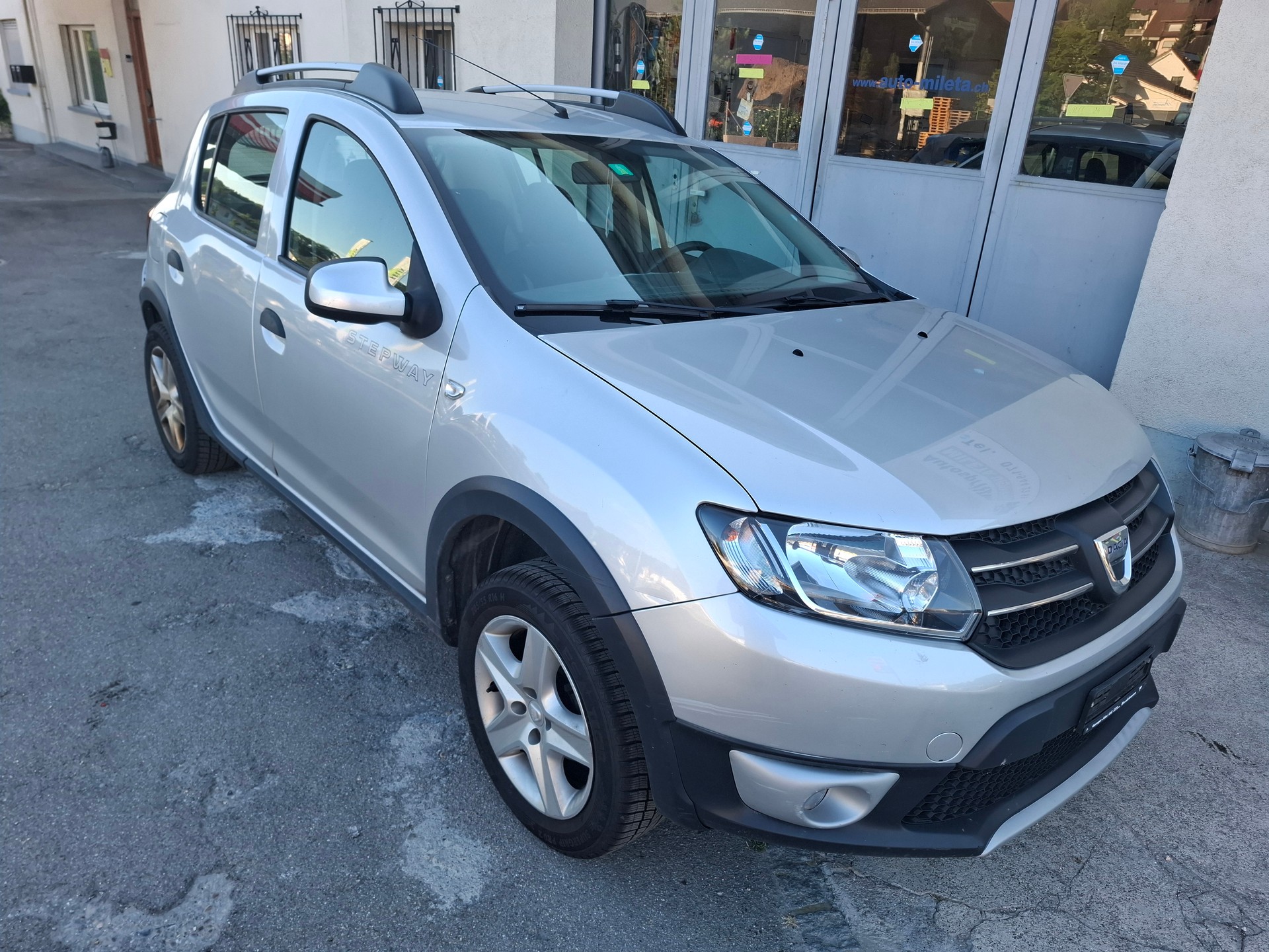 DACIA Sandero Tce 90 Stepway Lauréate-image-1