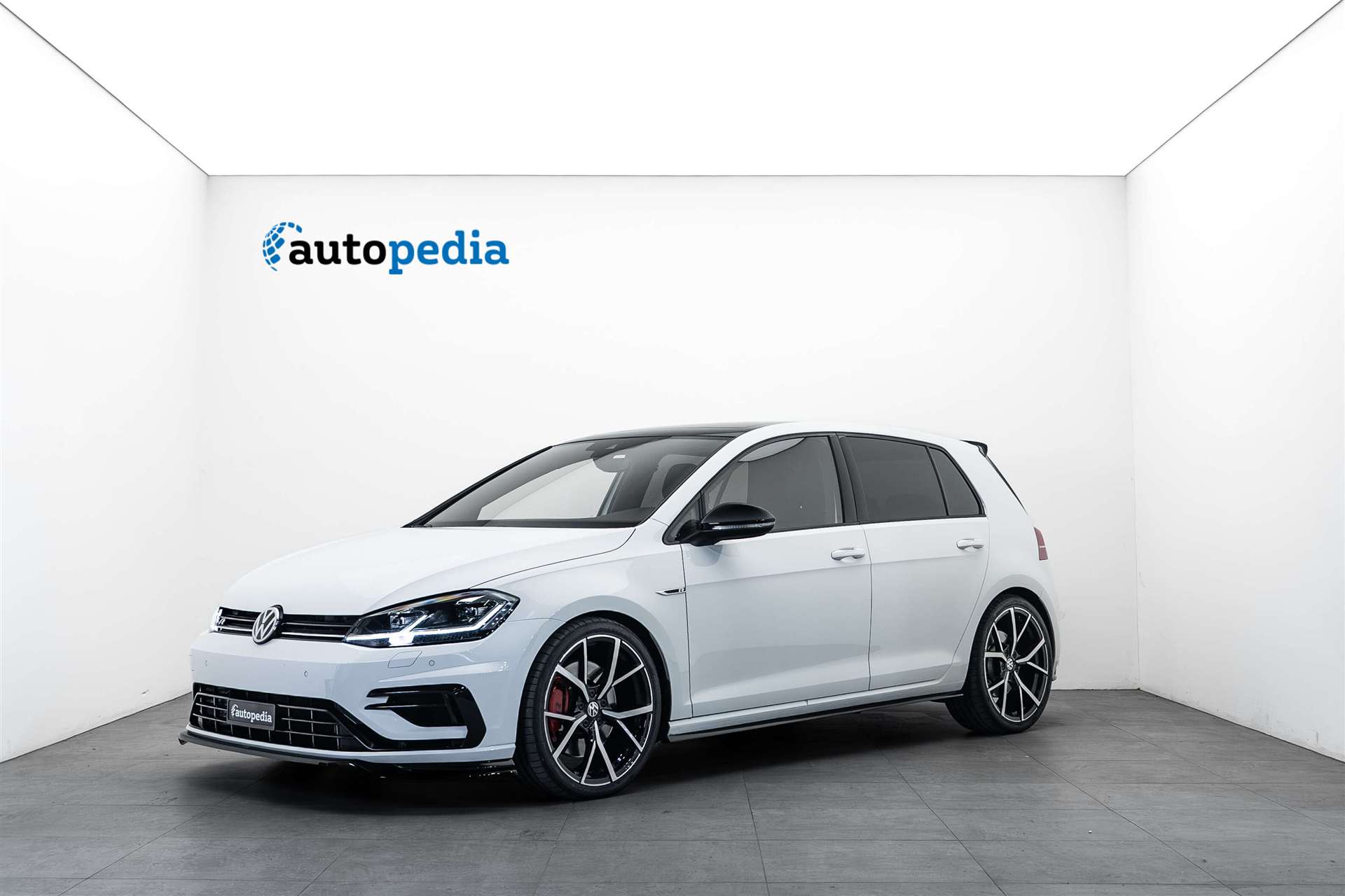 VW Golf 2.0 TSI R 4Motion DSG 300PS-image-0