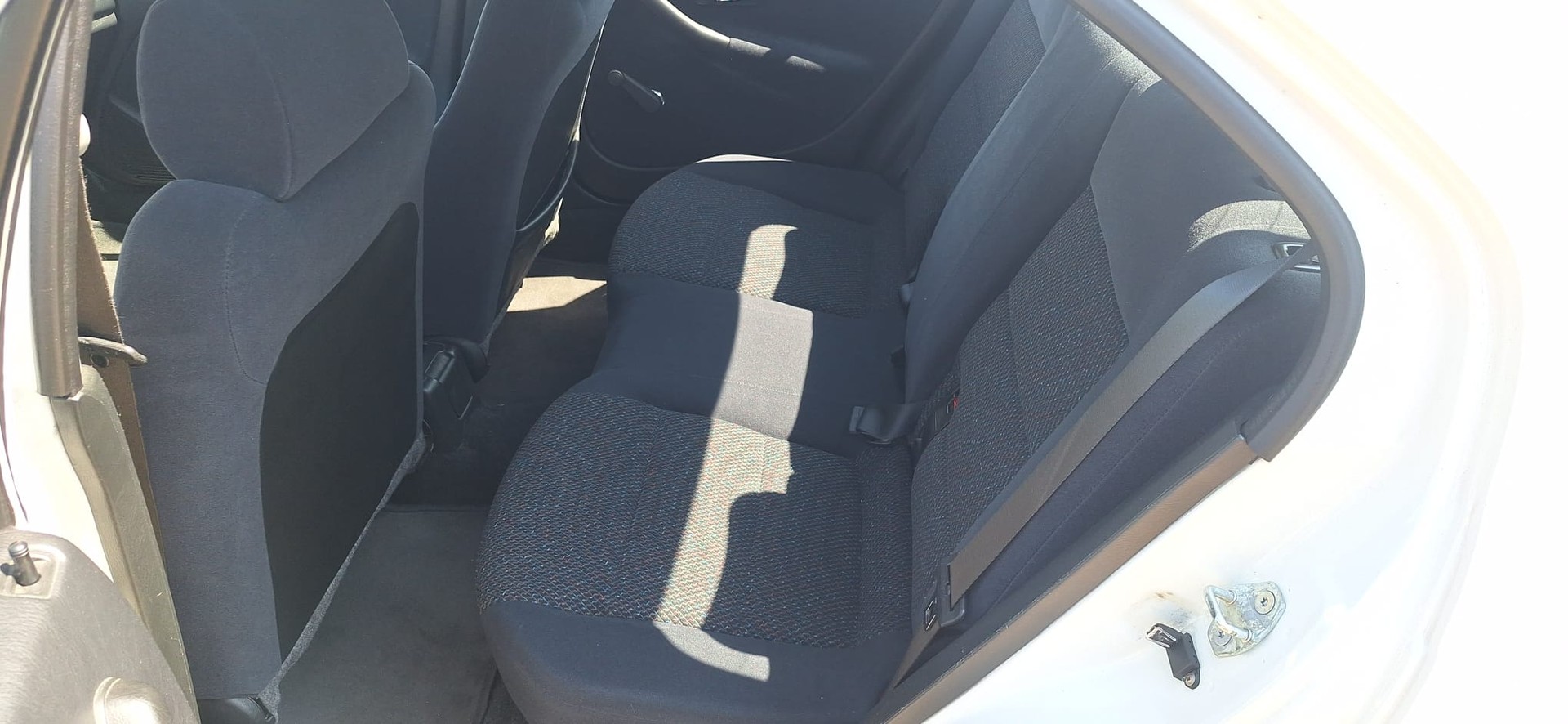 HONDA Civic 1.4i Joker Swiss-image-6