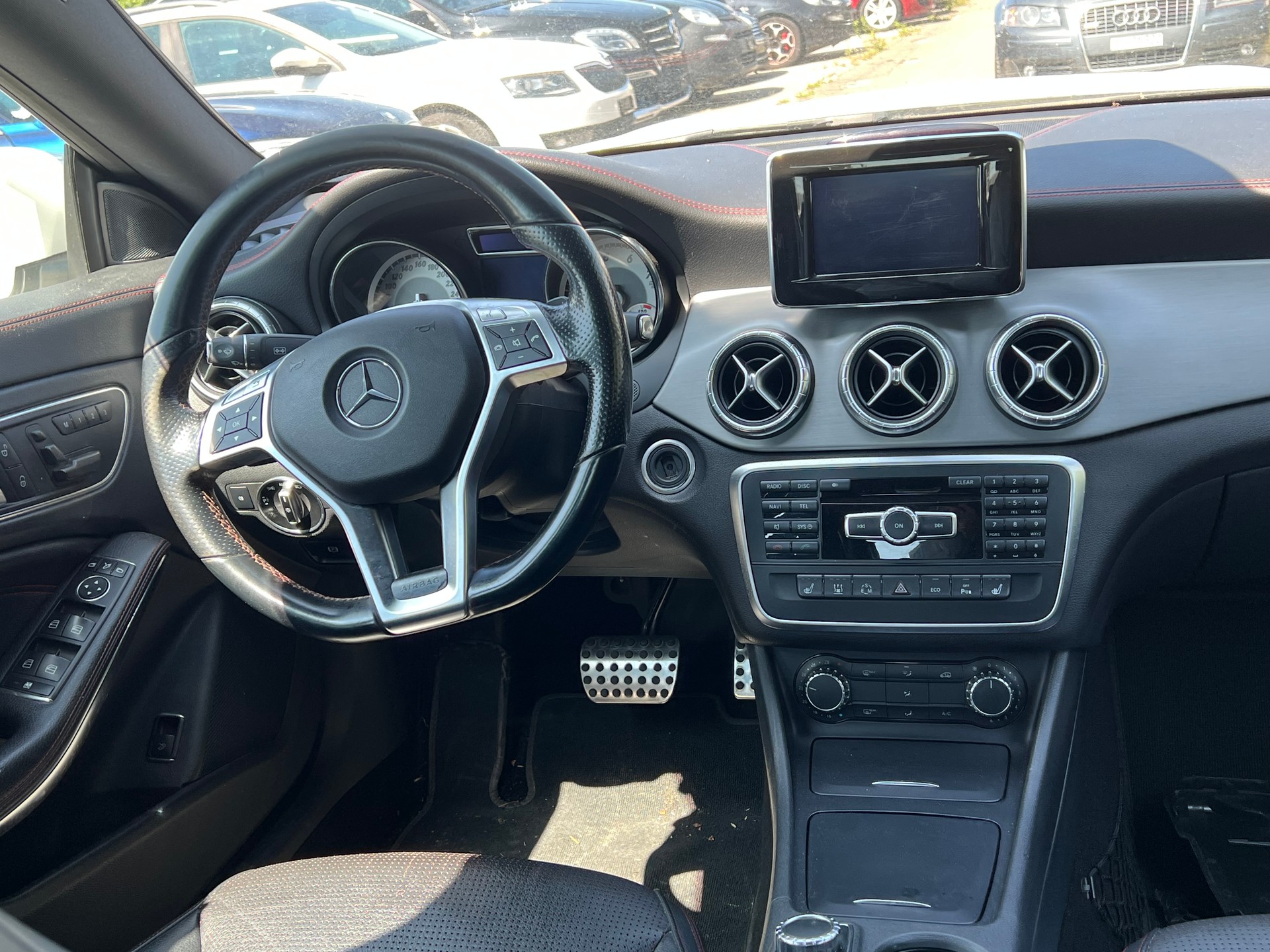 MERCEDES-BENZ CLA 250 Sport 7G-DCT 4Matic-image-5