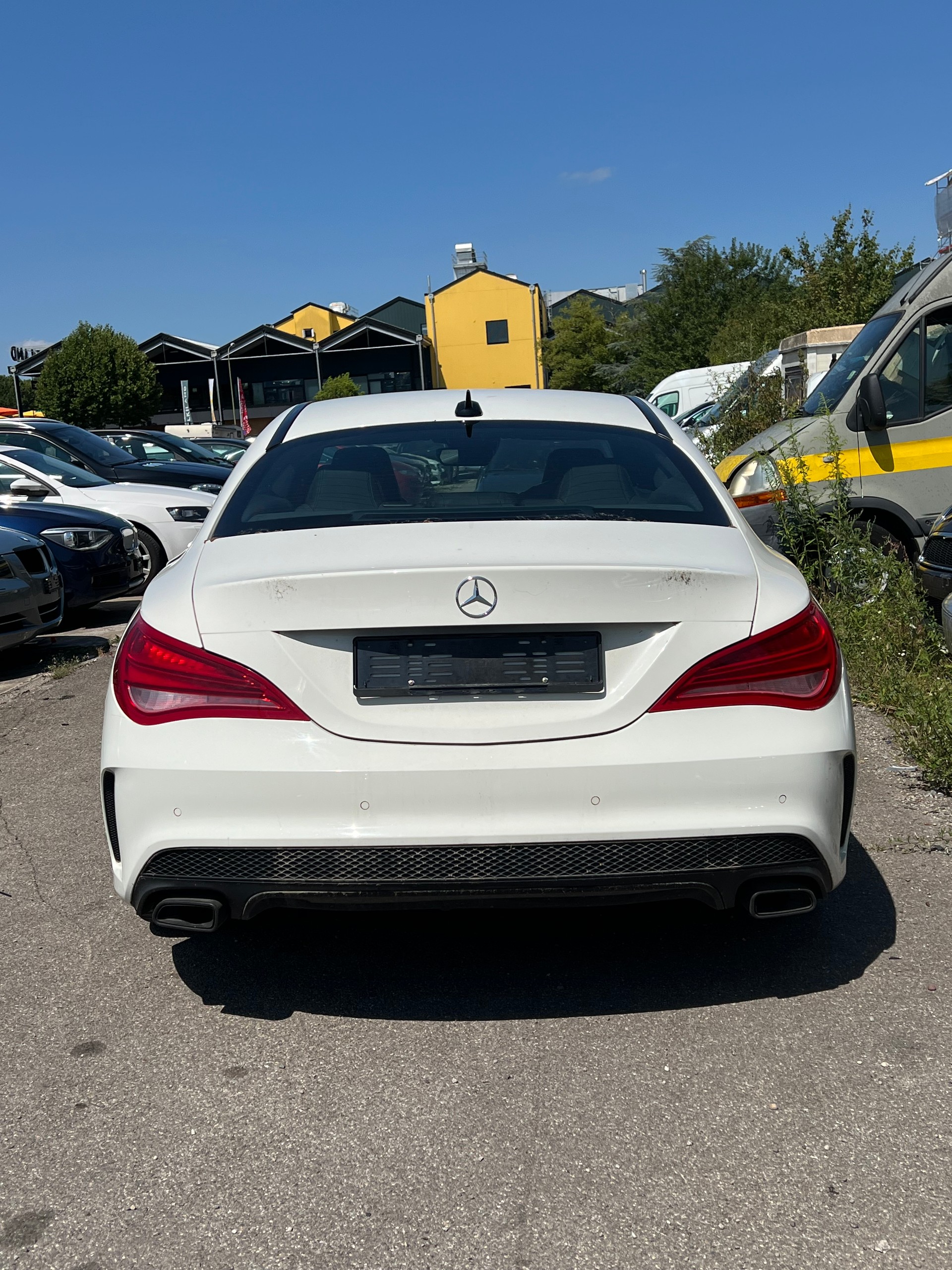 MERCEDES-BENZ CLA 250 Sport 7G-DCT 4Matic-image-3