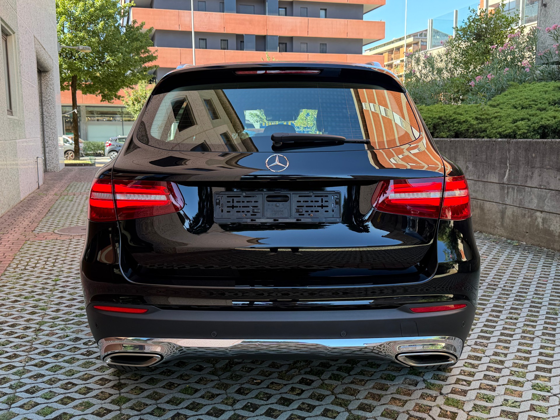 MERCEDES-BENZ GLC 250 Exclusive 4Matic 9G-Tronic-image-4
