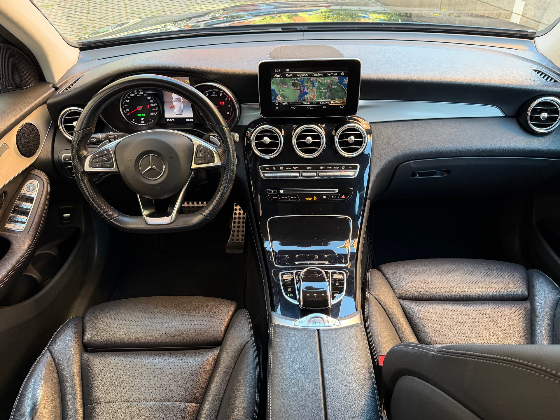 MERCEDES-BENZ GLC 250 Exclusive 4Matic 9G-Tronic-image-7