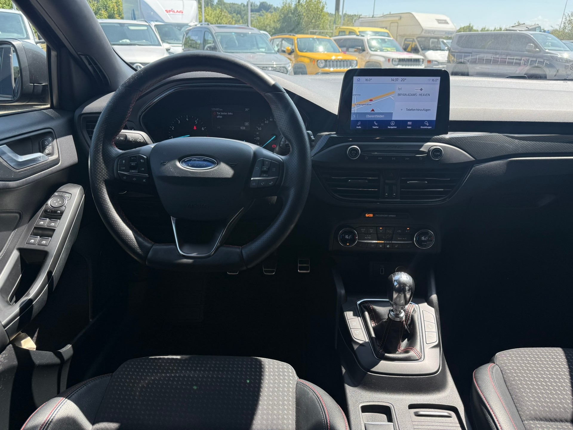 FORD Focus 1.5 SCTi ST Line-image-8