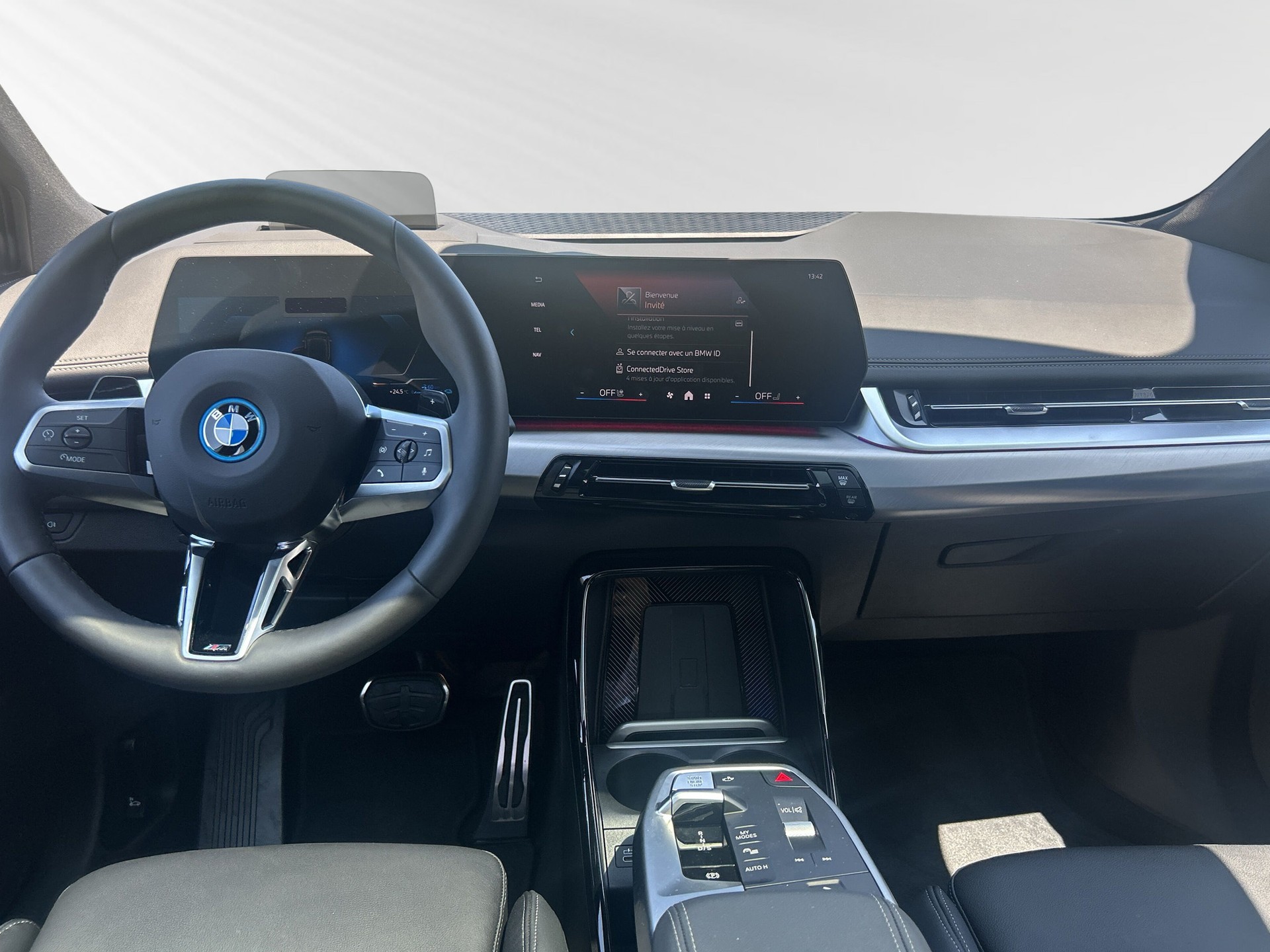 BMW 230e xDrive Active Tourer M Sport-image-5