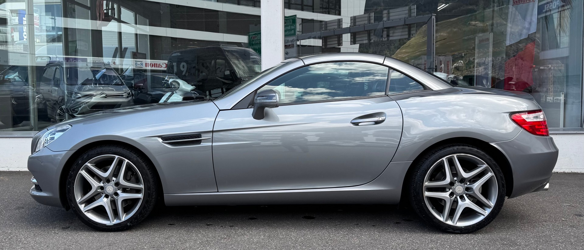 MERCEDES-BENZ SLK 250 7G-Tronic-showroom-element-3