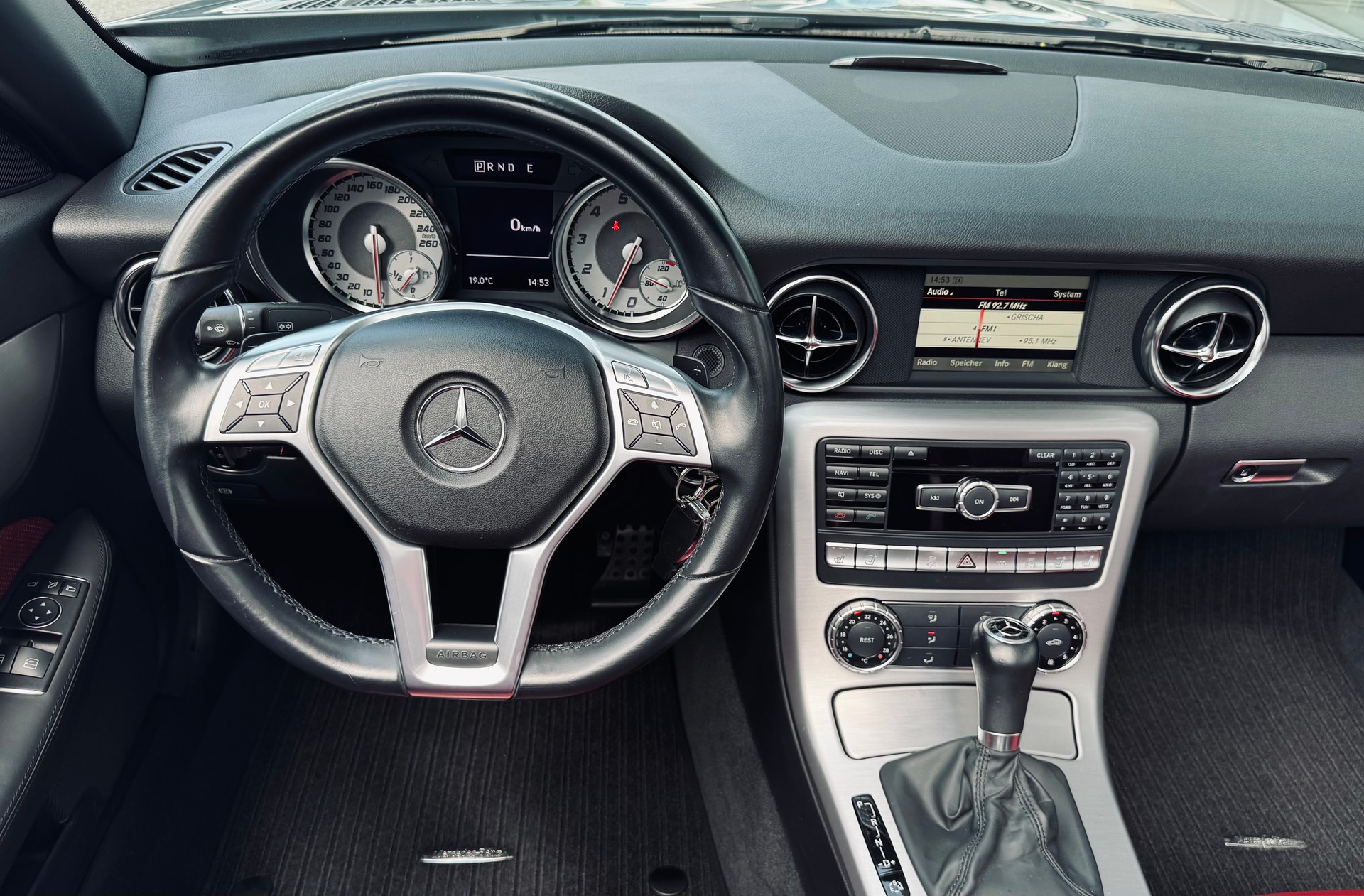 MERCEDES-BENZ SLK 250 7G-Tronic-image-11