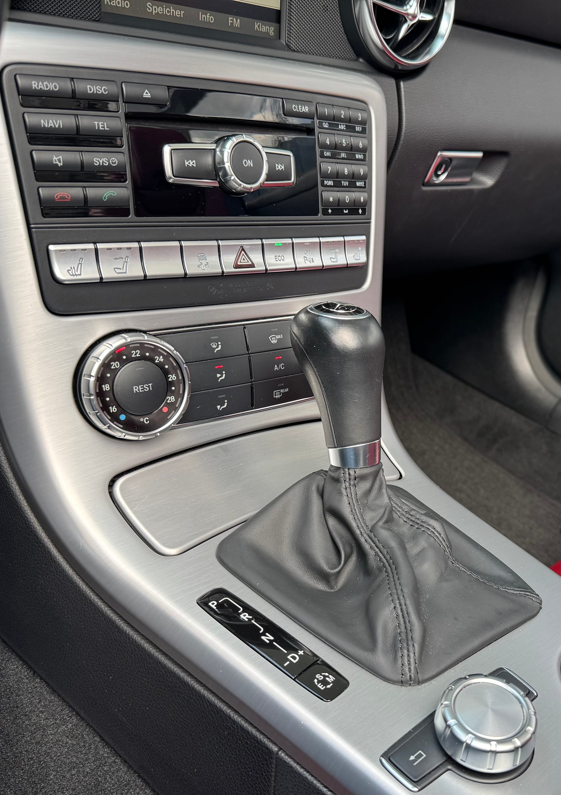 MERCEDES-BENZ SLK 250 7G-Tronic-image-12