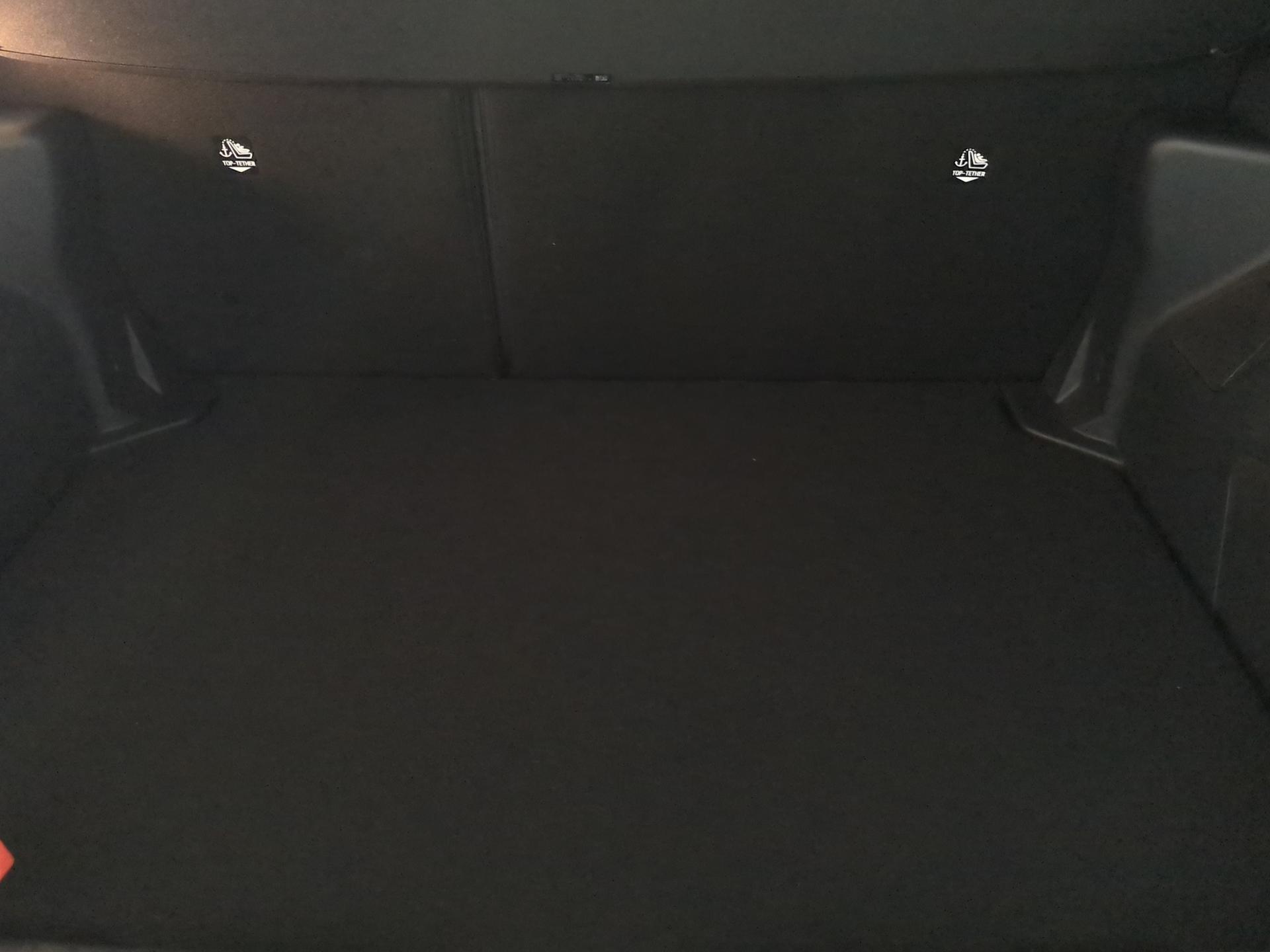 TOYOTA Yaris Cross 1.5 Comfort e-CVT-image-15
