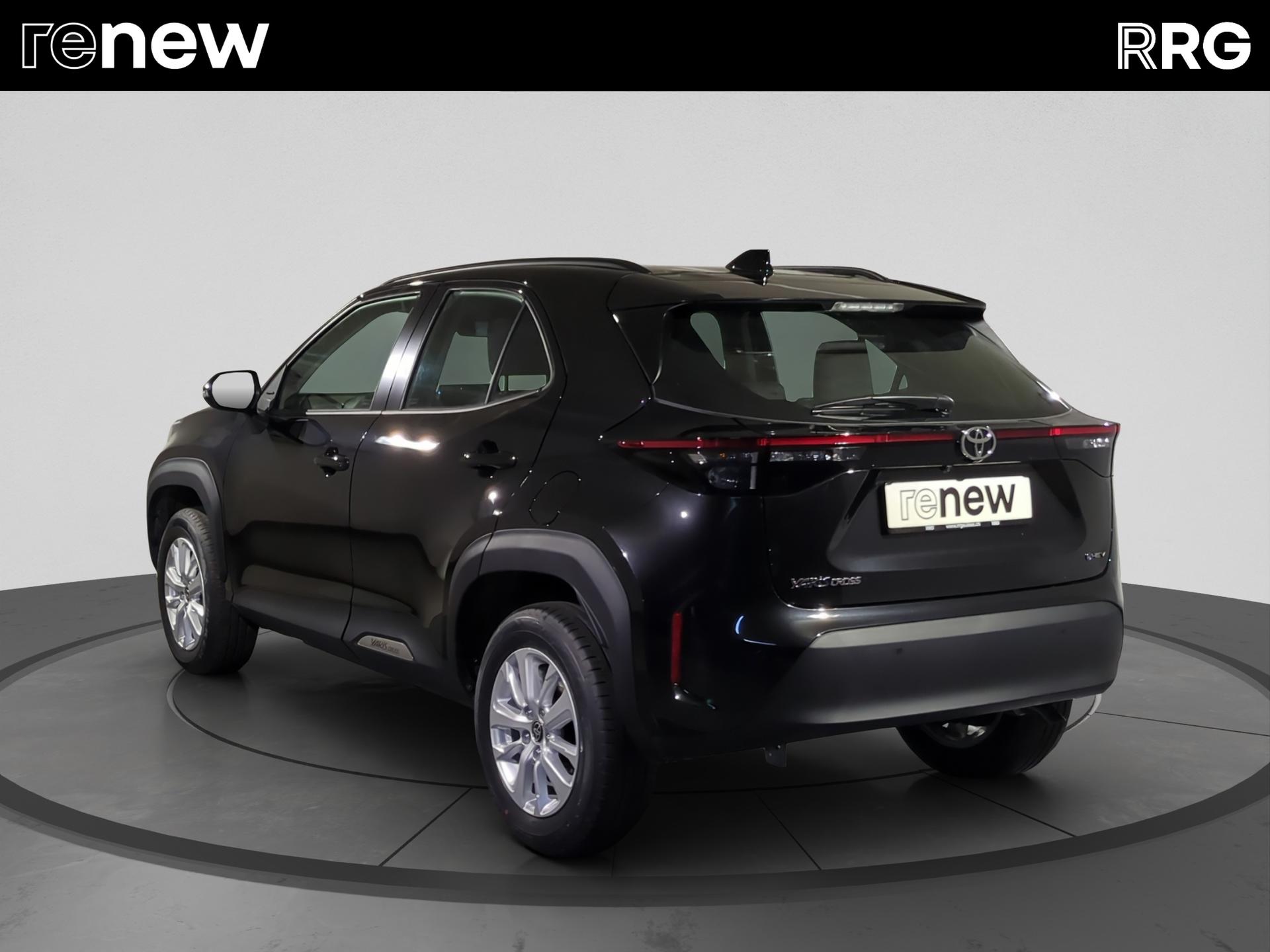 TOYOTA Yaris Cross 1.5 Comfort e-CVT-image-4