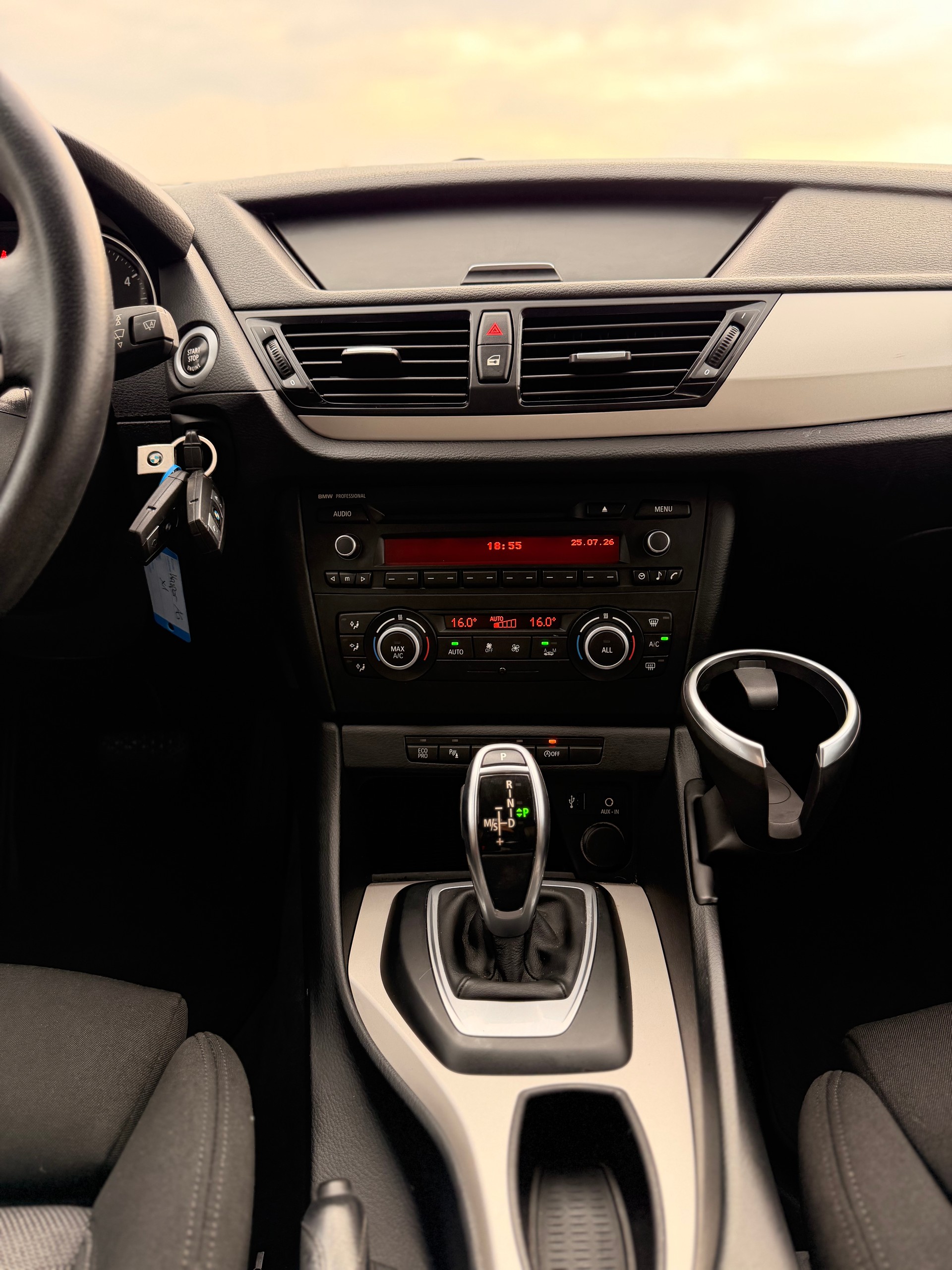 BMW X1 xDrive 18d Steptronic-image-22