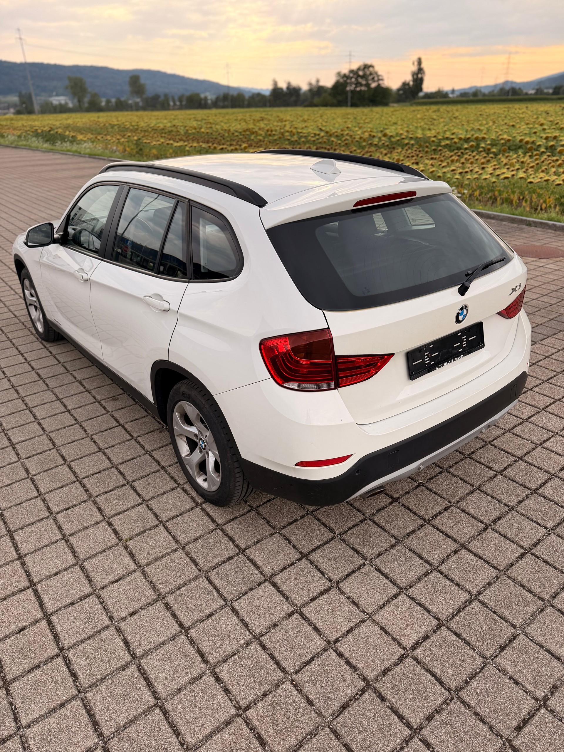 BMW X1 xDrive 18d Steptronic-image-12