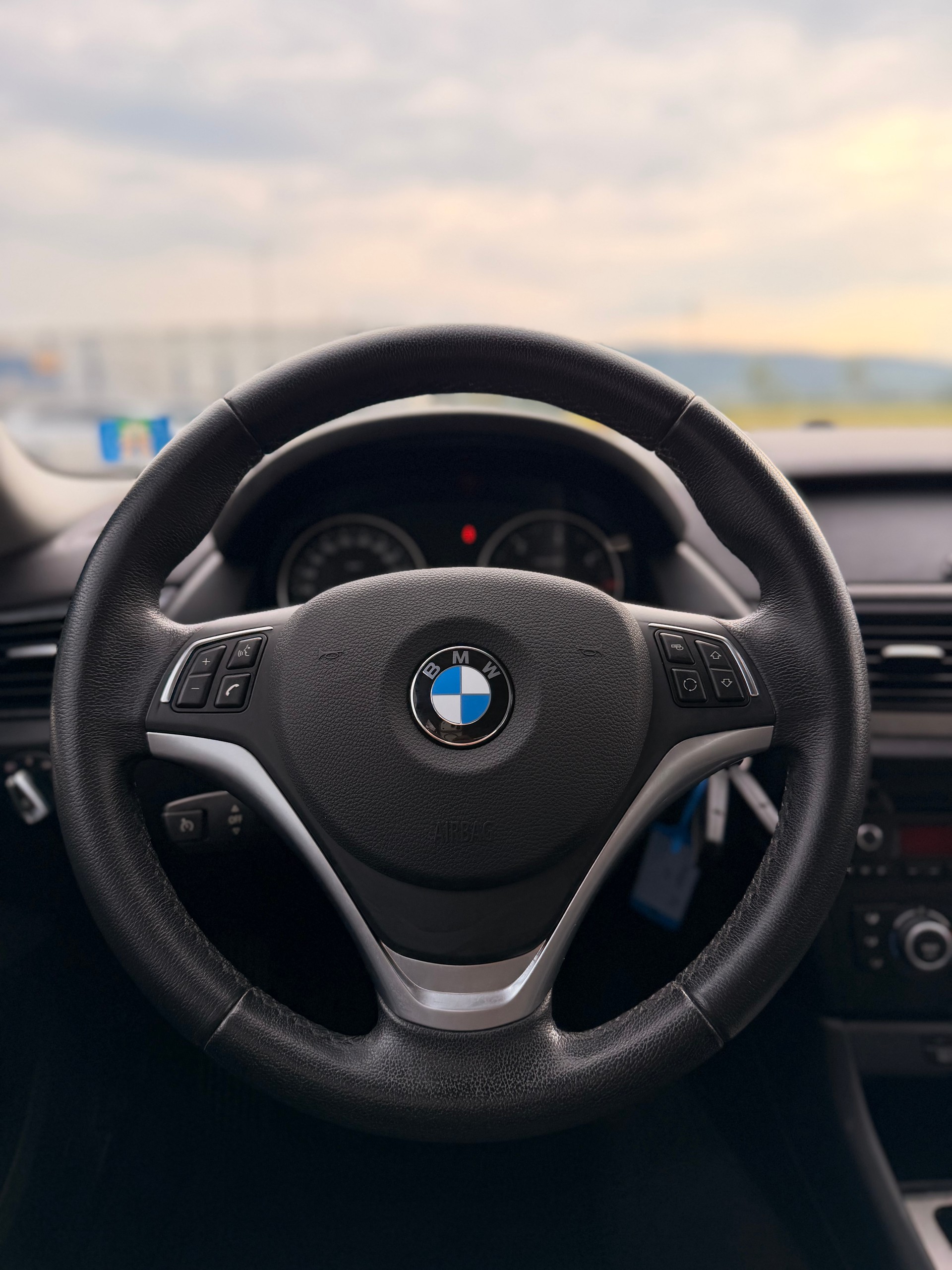 BMW X1 xDrive 18d Steptronic-image-19