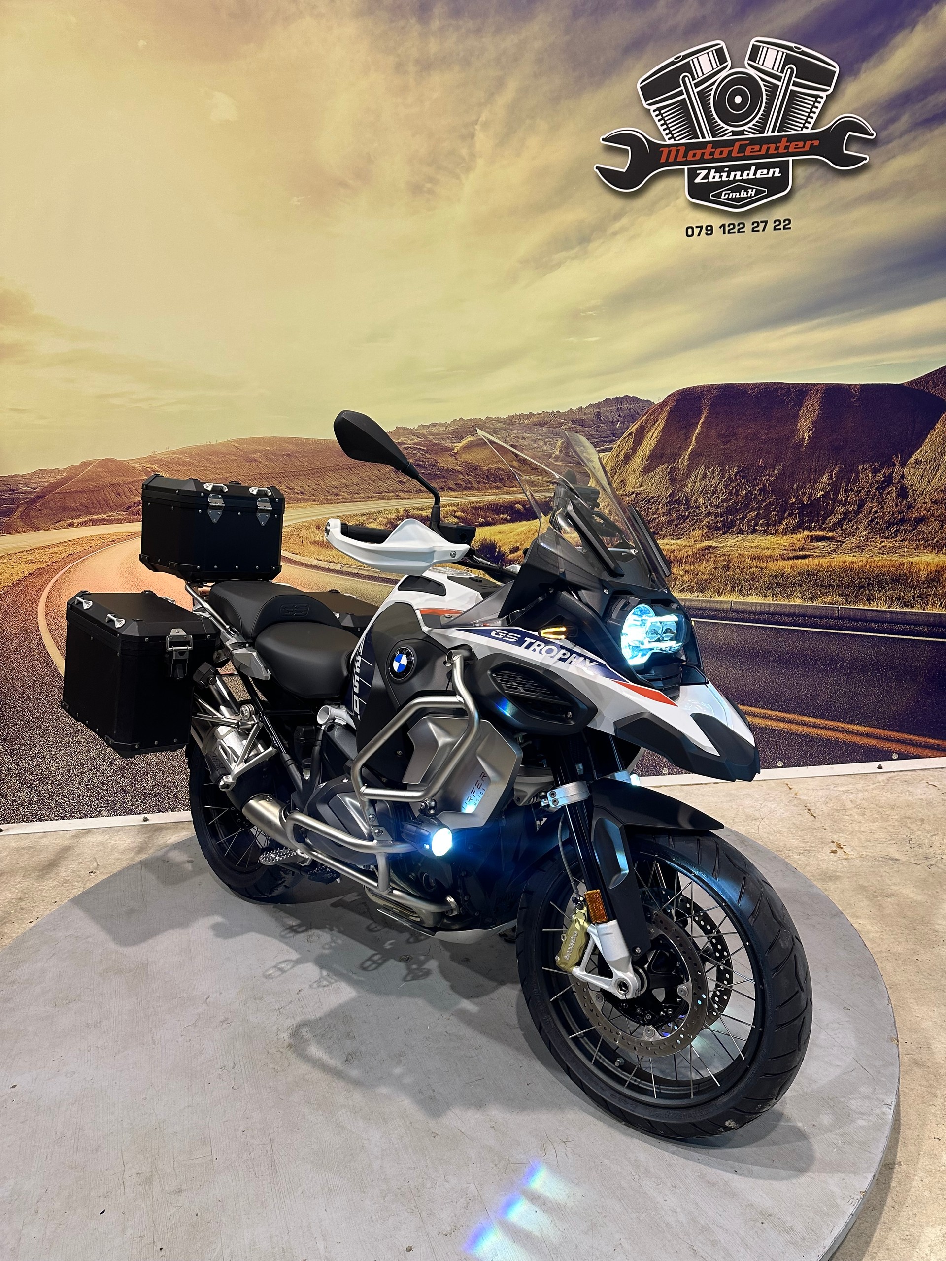 BMW R 1250 GS Adventure Werkstiefergelegt-showroom-element-1