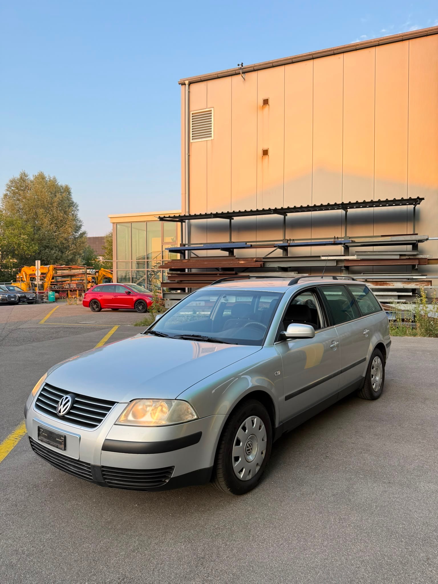 VW Passat Variant 2.0 Trendline-image-2