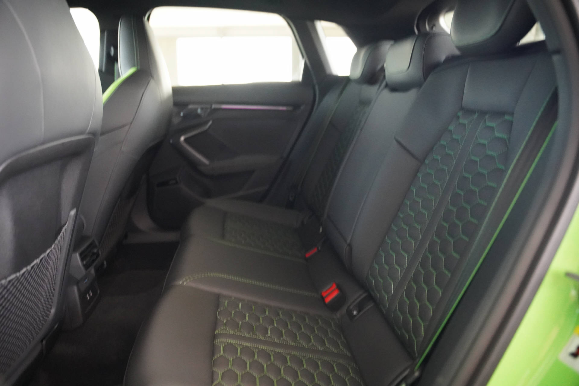 AUDI RS3 Sportback 2.5 TSI quattro S-tronic-image-10