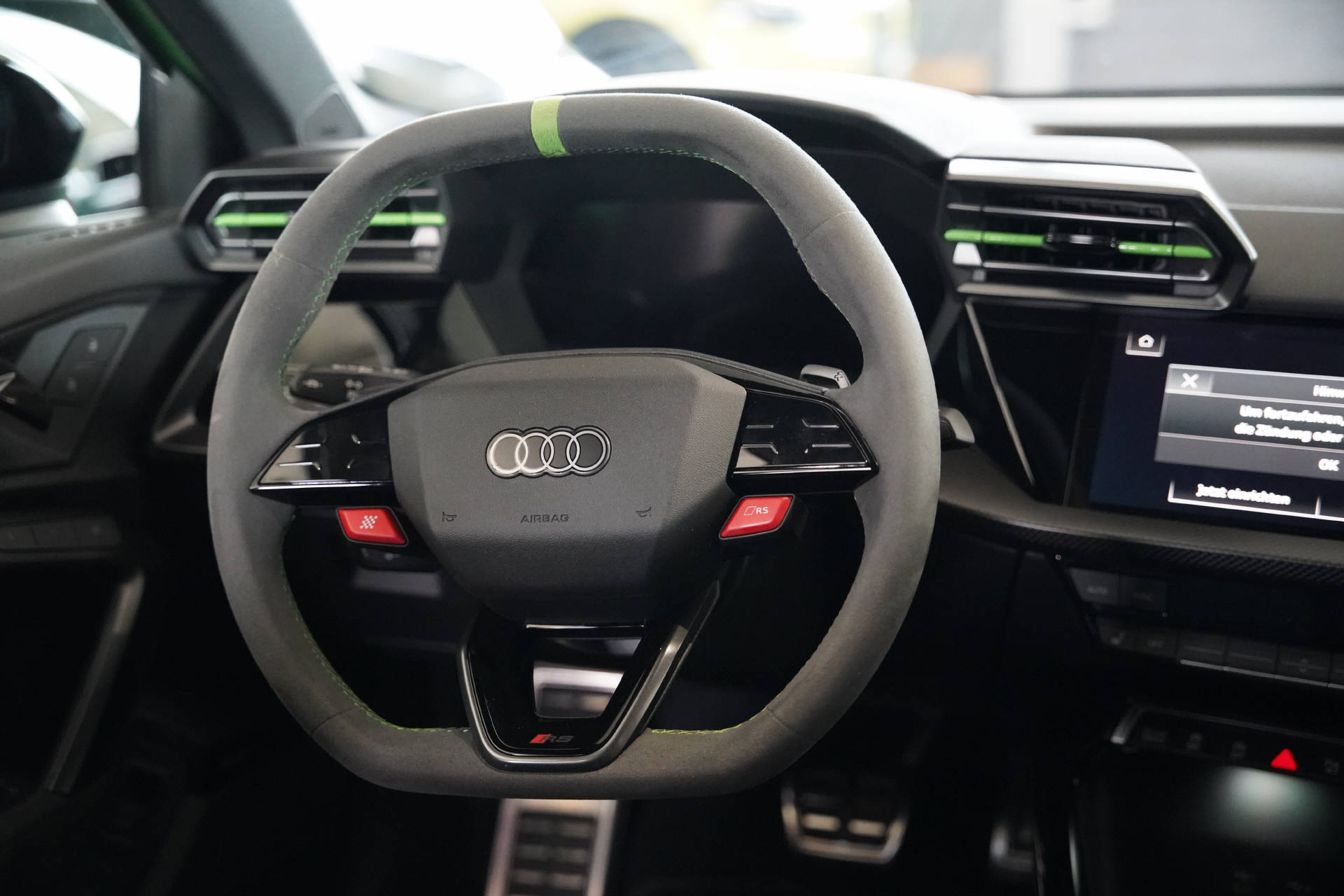 AUDI RS3 Sportback 2.5 TSI quattro S-tronic-image-12