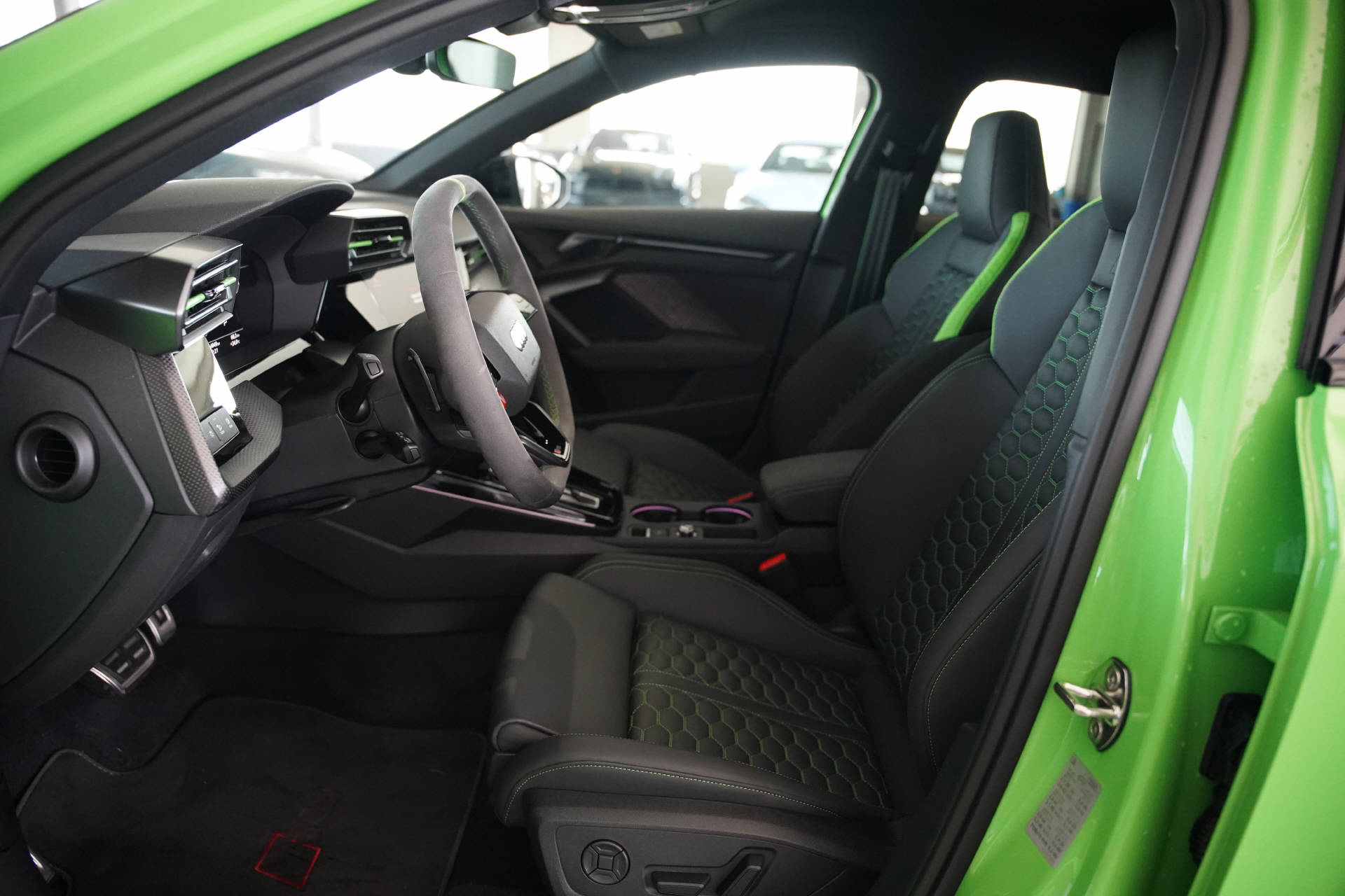 AUDI RS3 Sportback 2.5 TSI quattro S-tronic-image-7