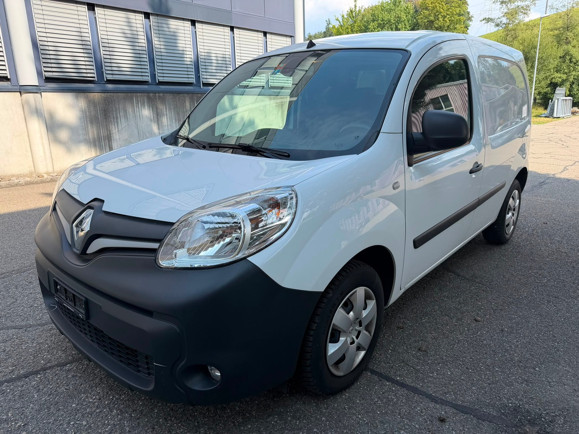 RENAULT Kangoo Medium dCi 95 ENERGY Access-image-3