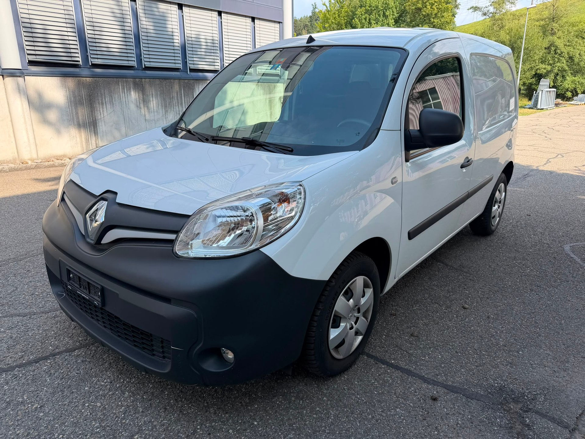 RENAULT Kangoo Medium dCi 95 ENERGY Access-image-0