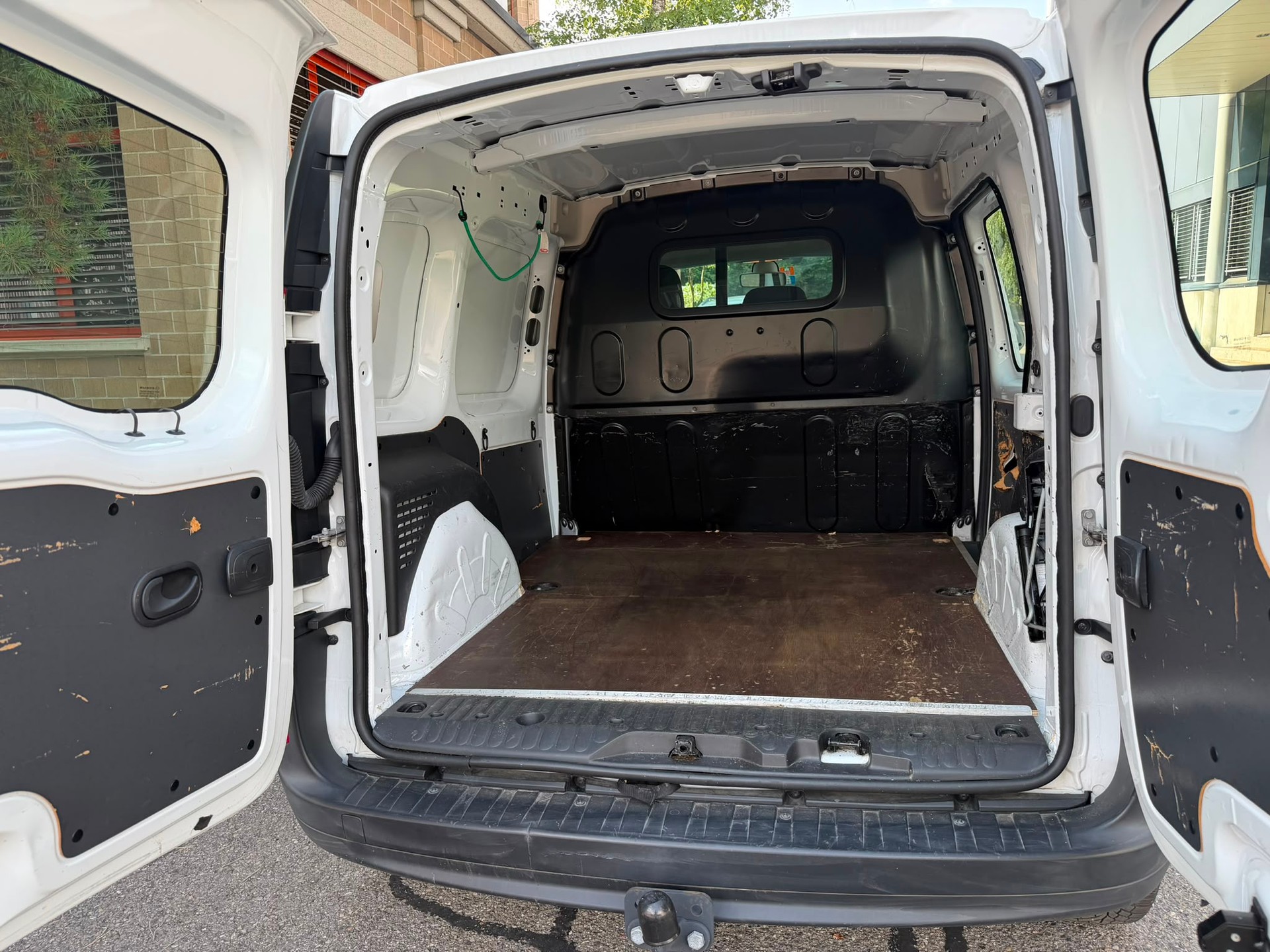 RENAULT Kangoo Medium dCi 95 ENERGY Access-image-11