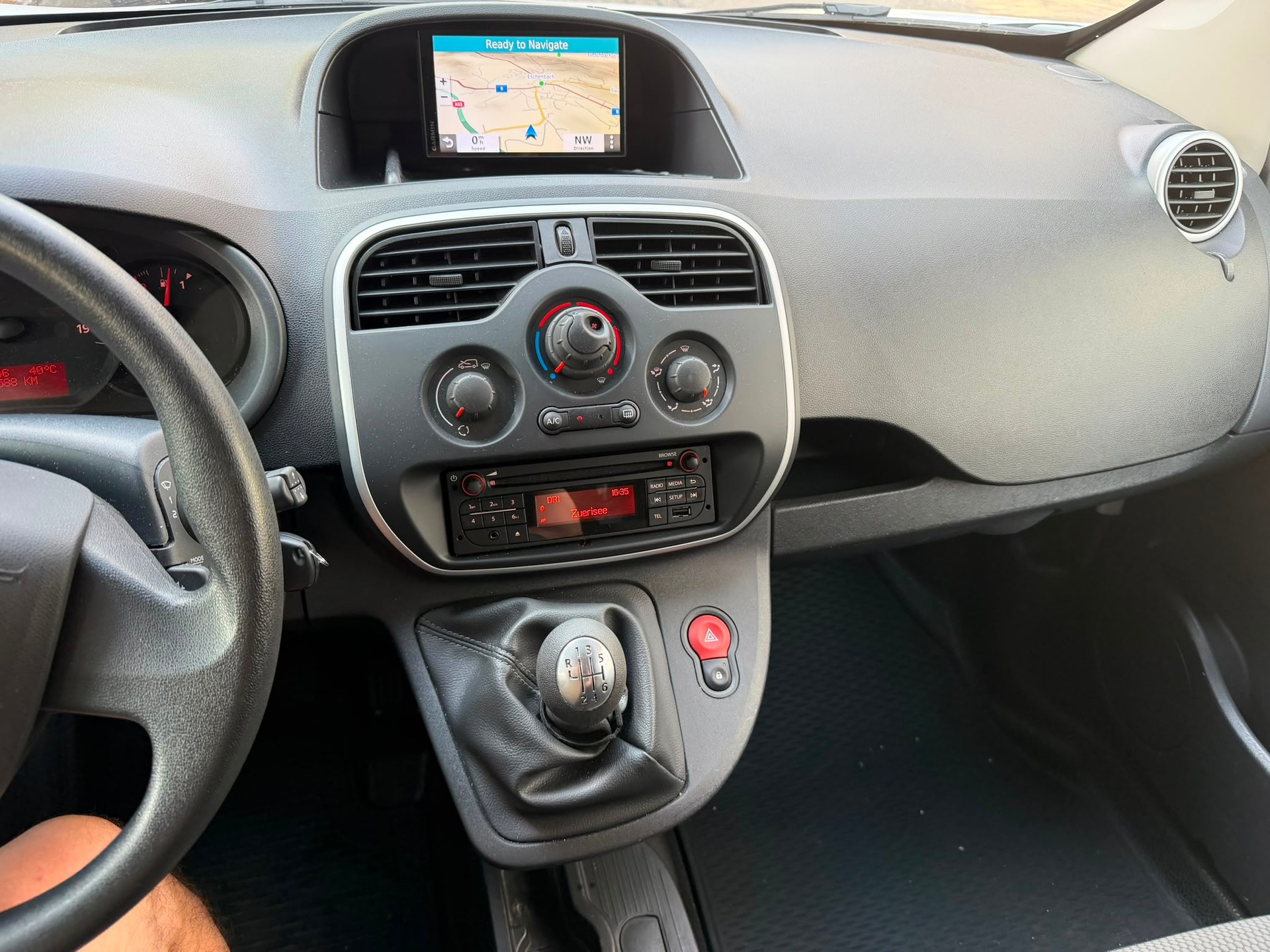 RENAULT Kangoo Medium dCi 95 ENERGY Access-image-9