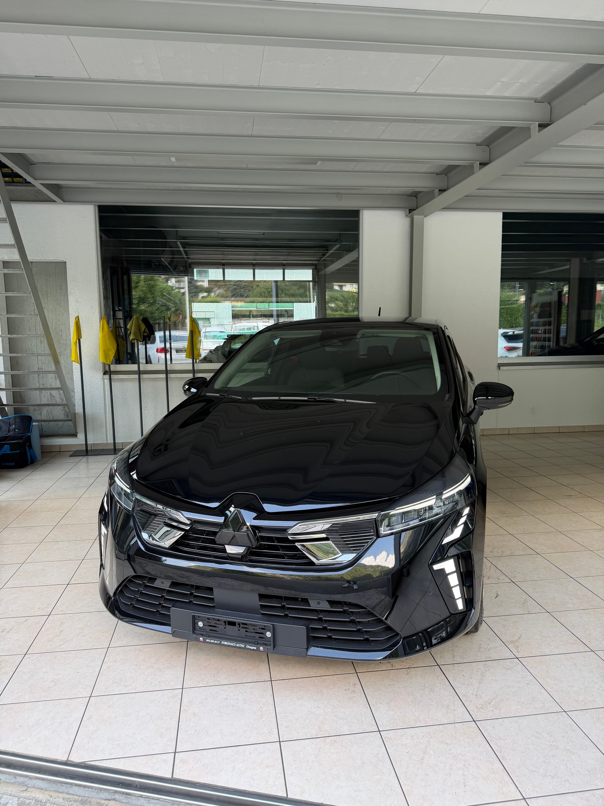 MITSUBISHI COLT 1.6 HEV Invite-image-0