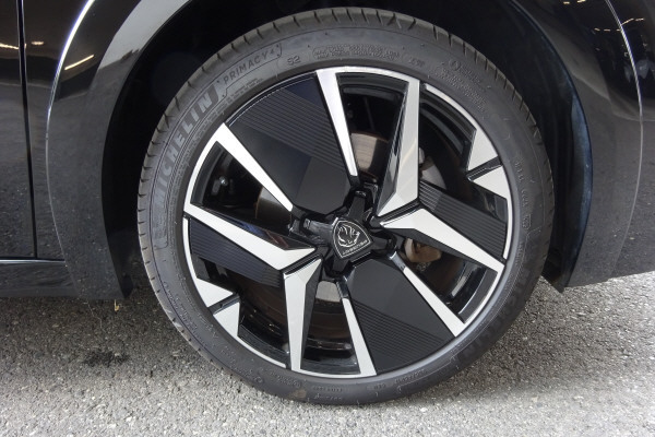 PEUGEOT 208 1.2 MHEV 110 GT-image-4