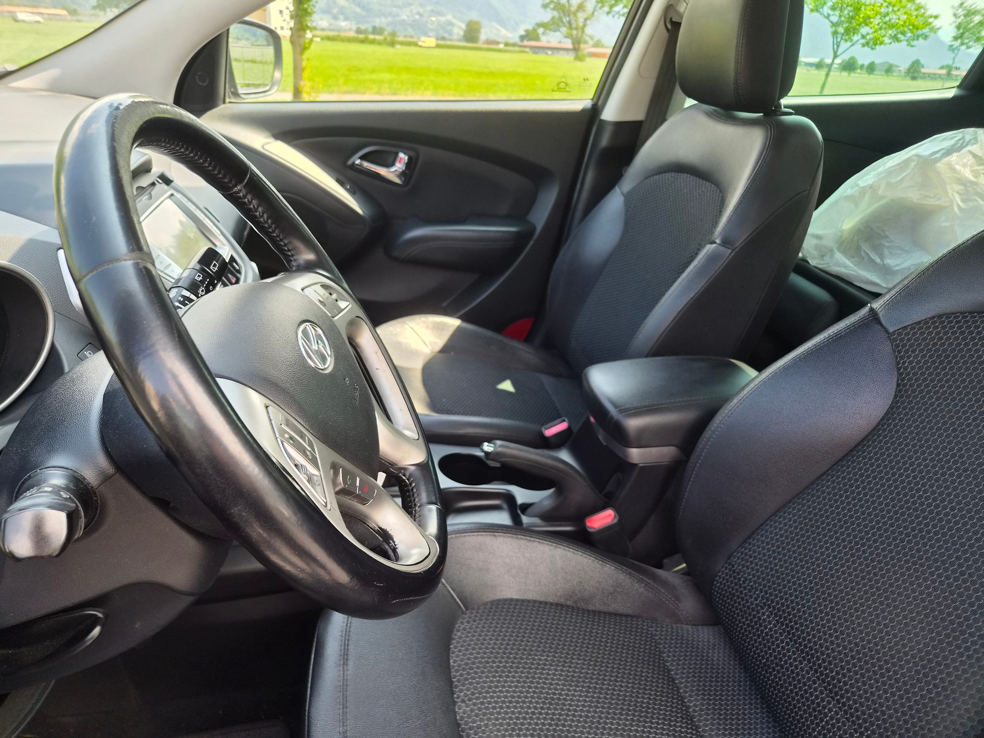 HYUNDAI iX 35 2.0 CRDi Style 4WD-image-11
