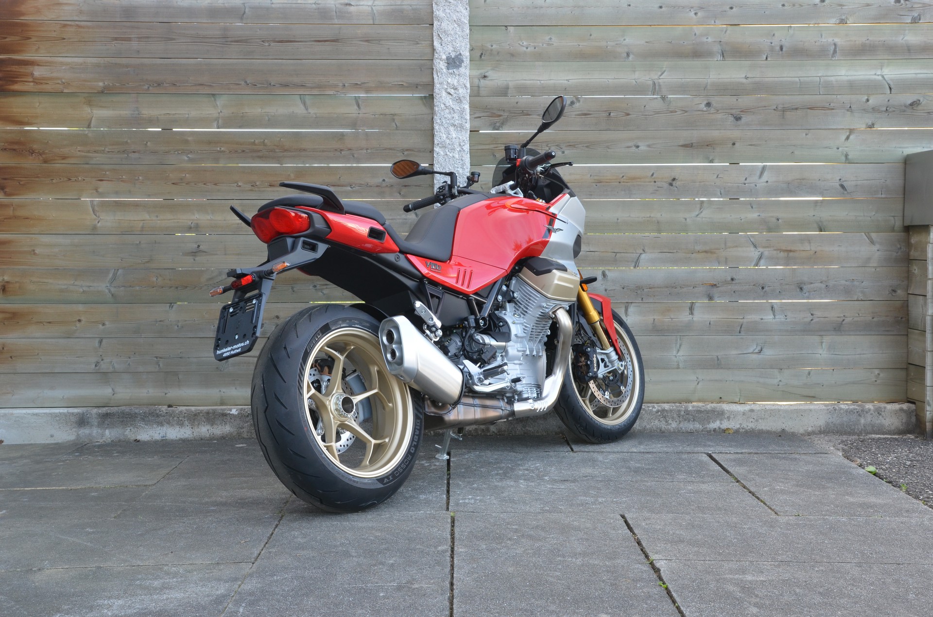 MOTO GUZZI V100 Mandello S-image-4