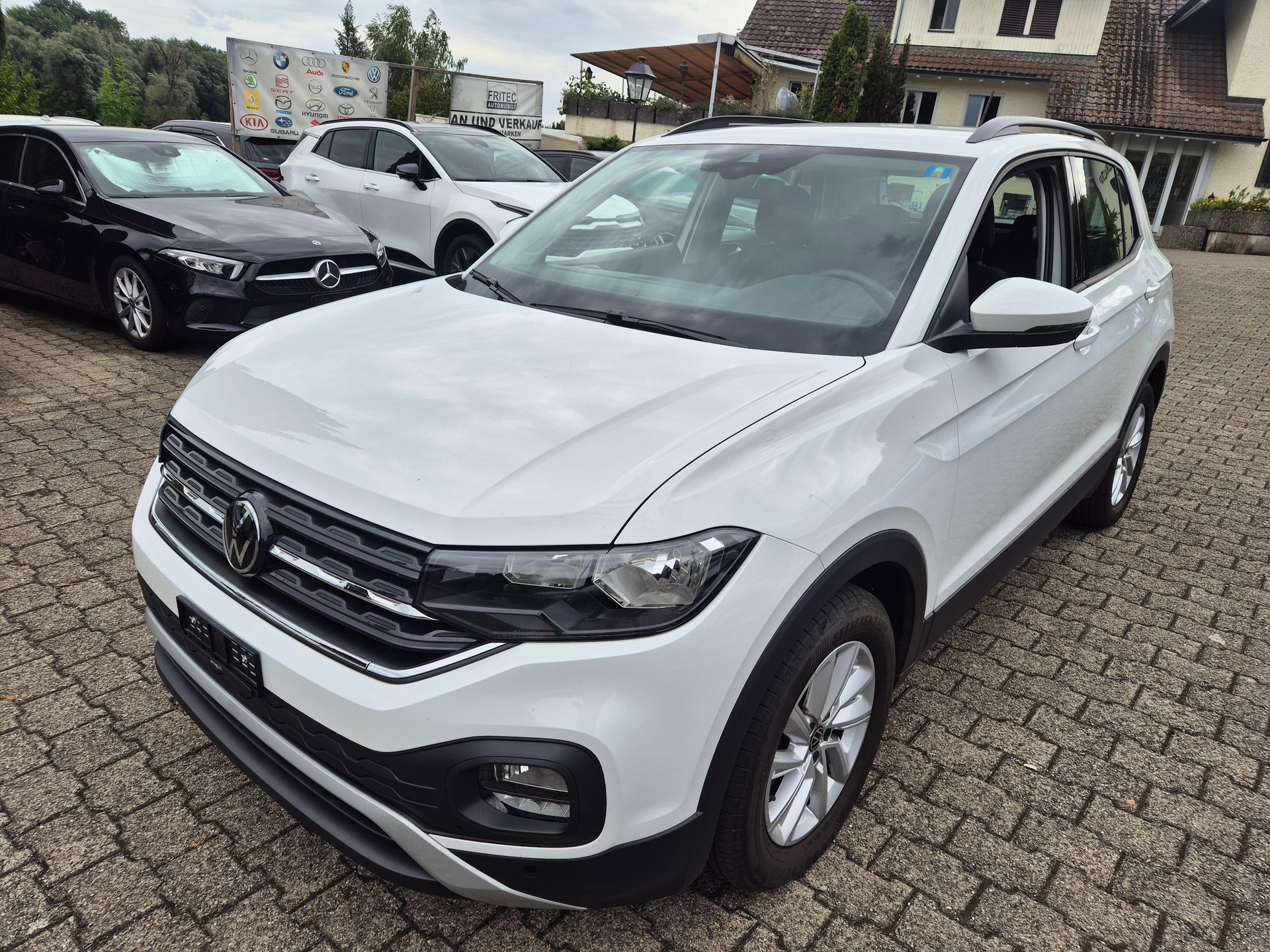 VW T-Cross 1.0 TSI Life DSG-image-1