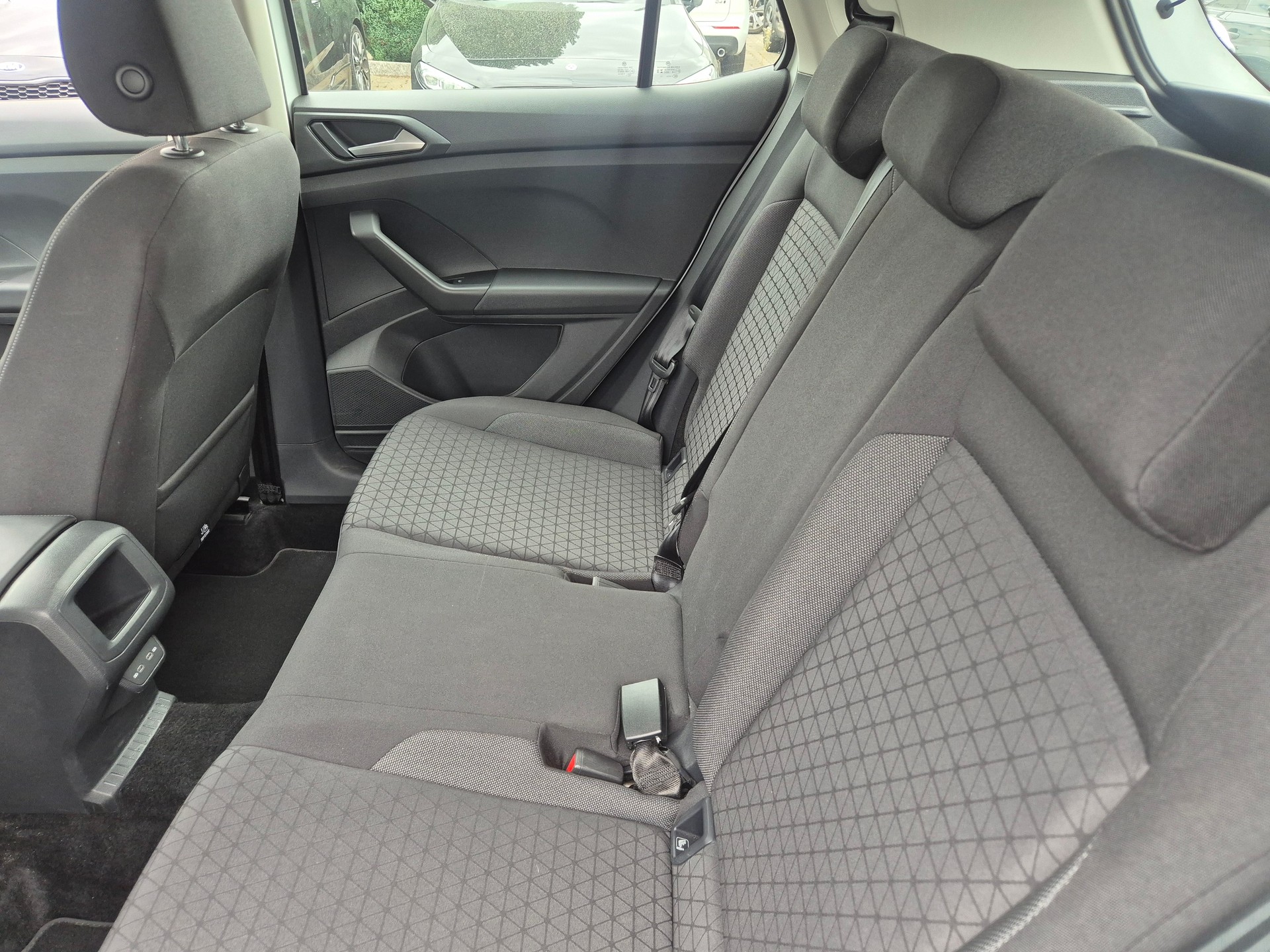 VW T-Cross 1.0 TSI Life DSG-image-9