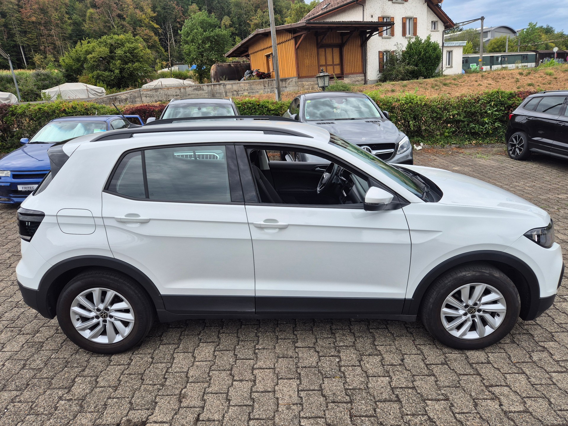 VW T-Cross 1.0 TSI Life DSG-image-4