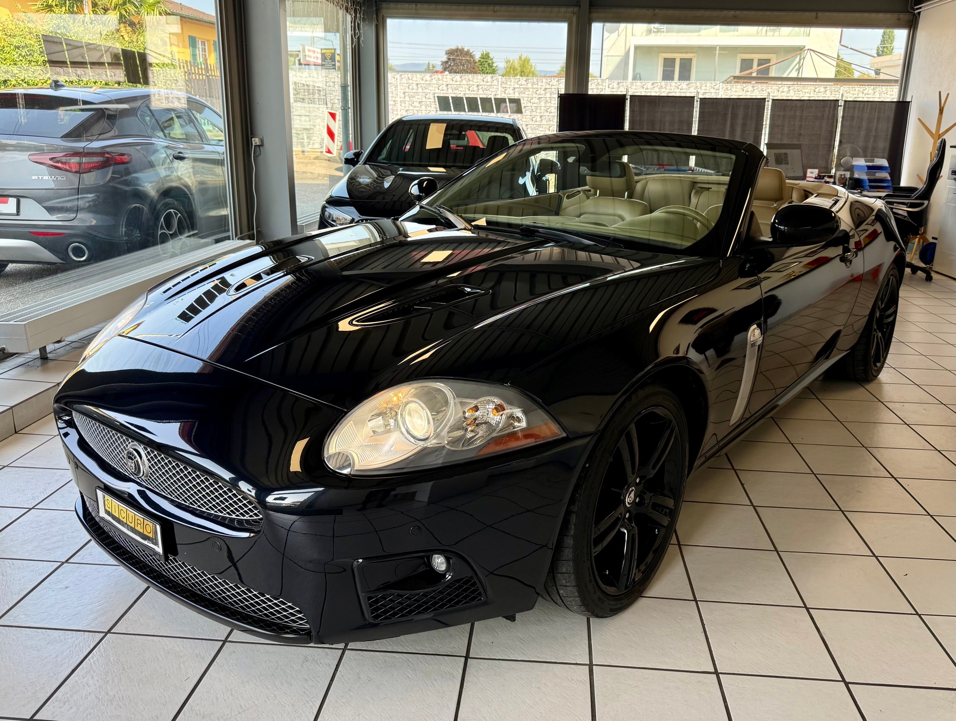 JAGUAR XKR 4.2 V8 SC Automatic-image-3