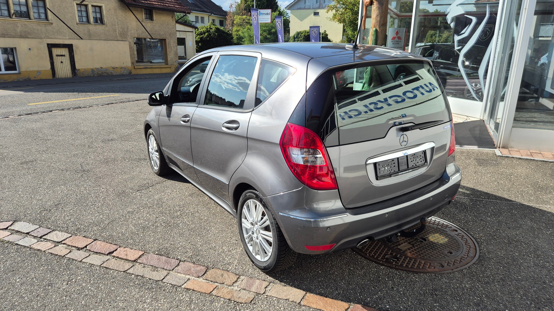 MERCEDES-BENZ A 180 CDI-image-9