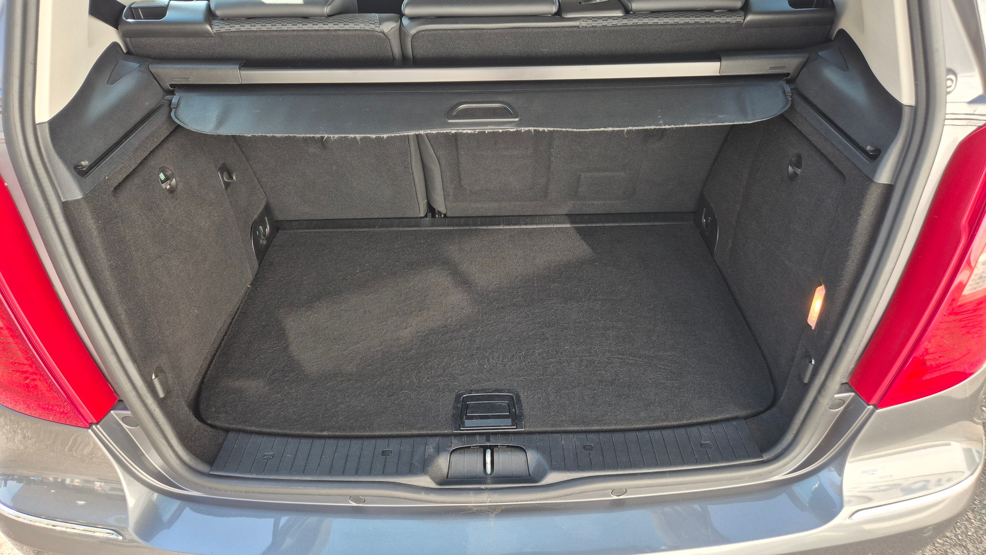 MERCEDES-BENZ A 180 CDI-image-7