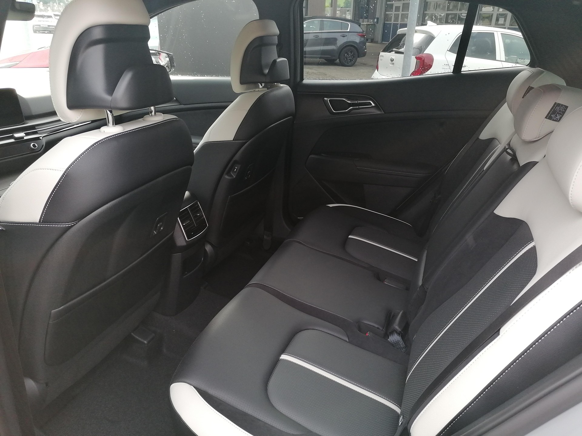 KIA Sportage 1.6 T-GDi GT-Line-image-8