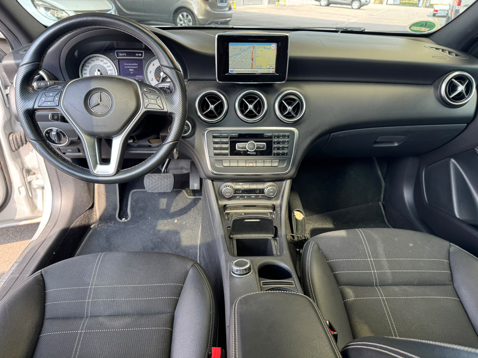 MERCEDES-BENZ A 250 Urban 4Matic 7G-DCT-image-8